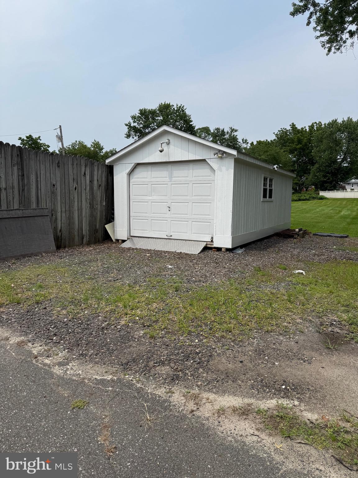 1016 MEETINGHOUSE ROAD