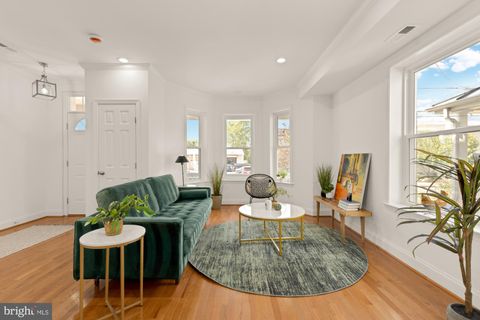 2817 12TH STREET NE WASHINGTON DC 20017