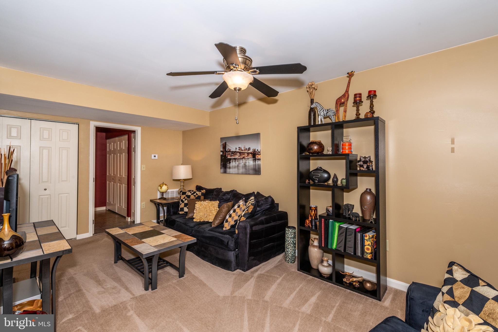 MELBOURNE PLACE - Residential