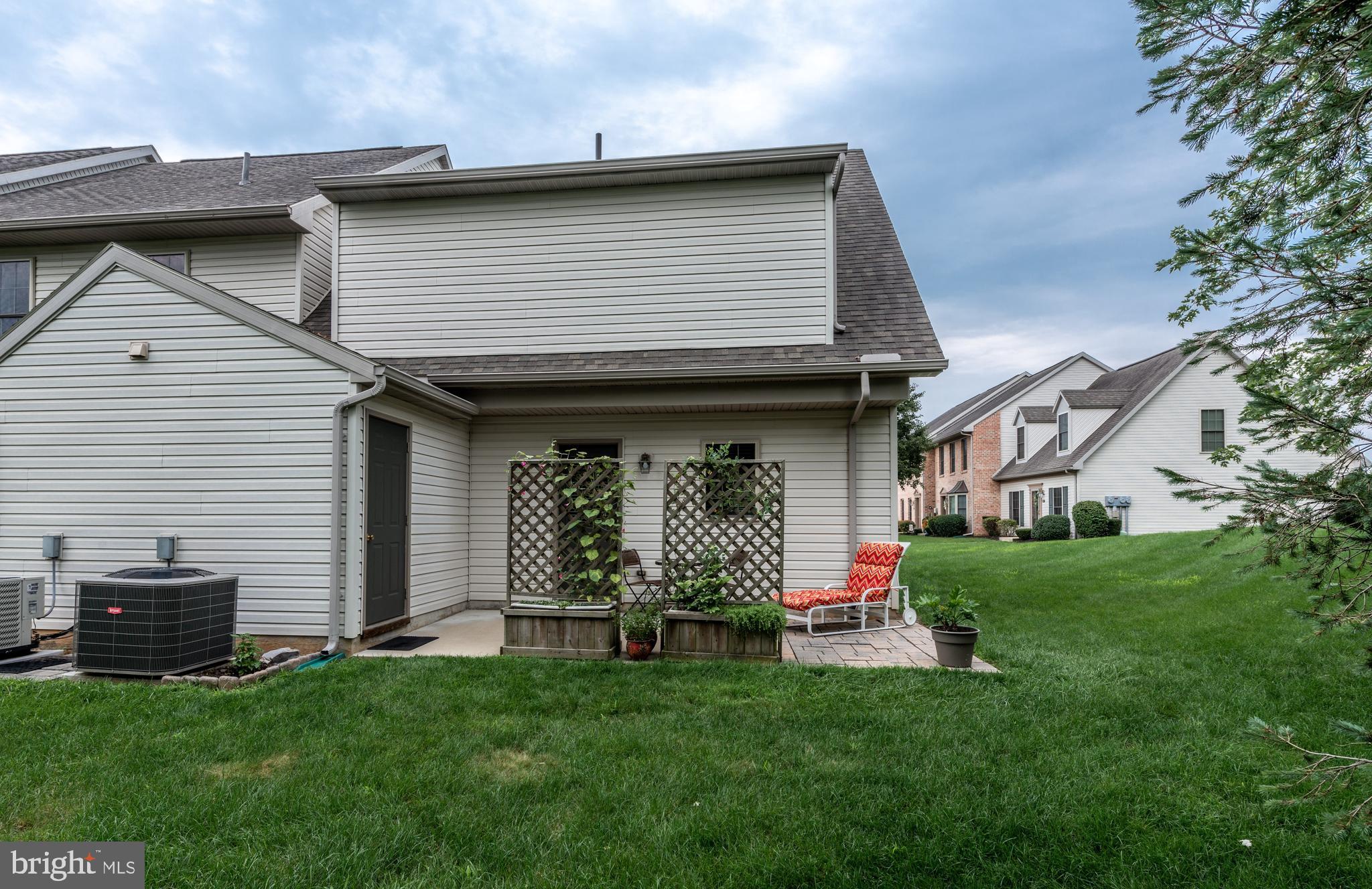 MELBOURNE PLACE - Residential