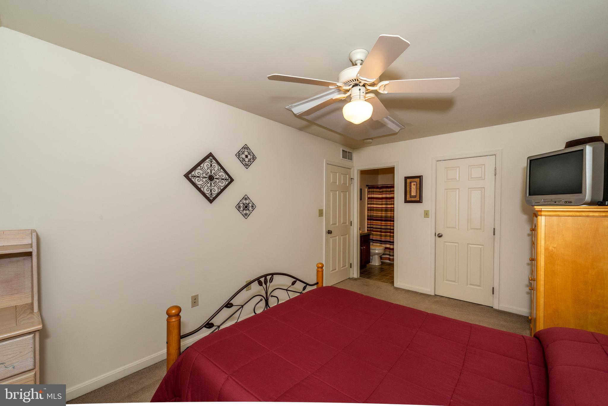 MELBOURNE PLACE - Residential