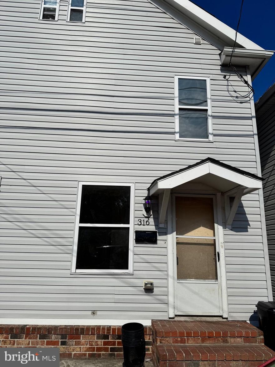 Fully renovated three-bedroom, one and a half bathroom home with fully finished basement!! A completely finished upstairs loft with enough space for BOTH an office and hobby room!! Basement has access to the backyard. All appliances, fixtures, flooring and rooms have been completely updated and redone. Newer deck off of kitchen. Comes equipped with washer and dryer. Four AC wall units are installed and provided. Baseboard heating. All appliances are energy efficient. This rental has been cleaned and is ready for tours!! Pets are on a case-by-base bases. RentSpree application available on line. This particular listing is for right side, 316 N High Street.