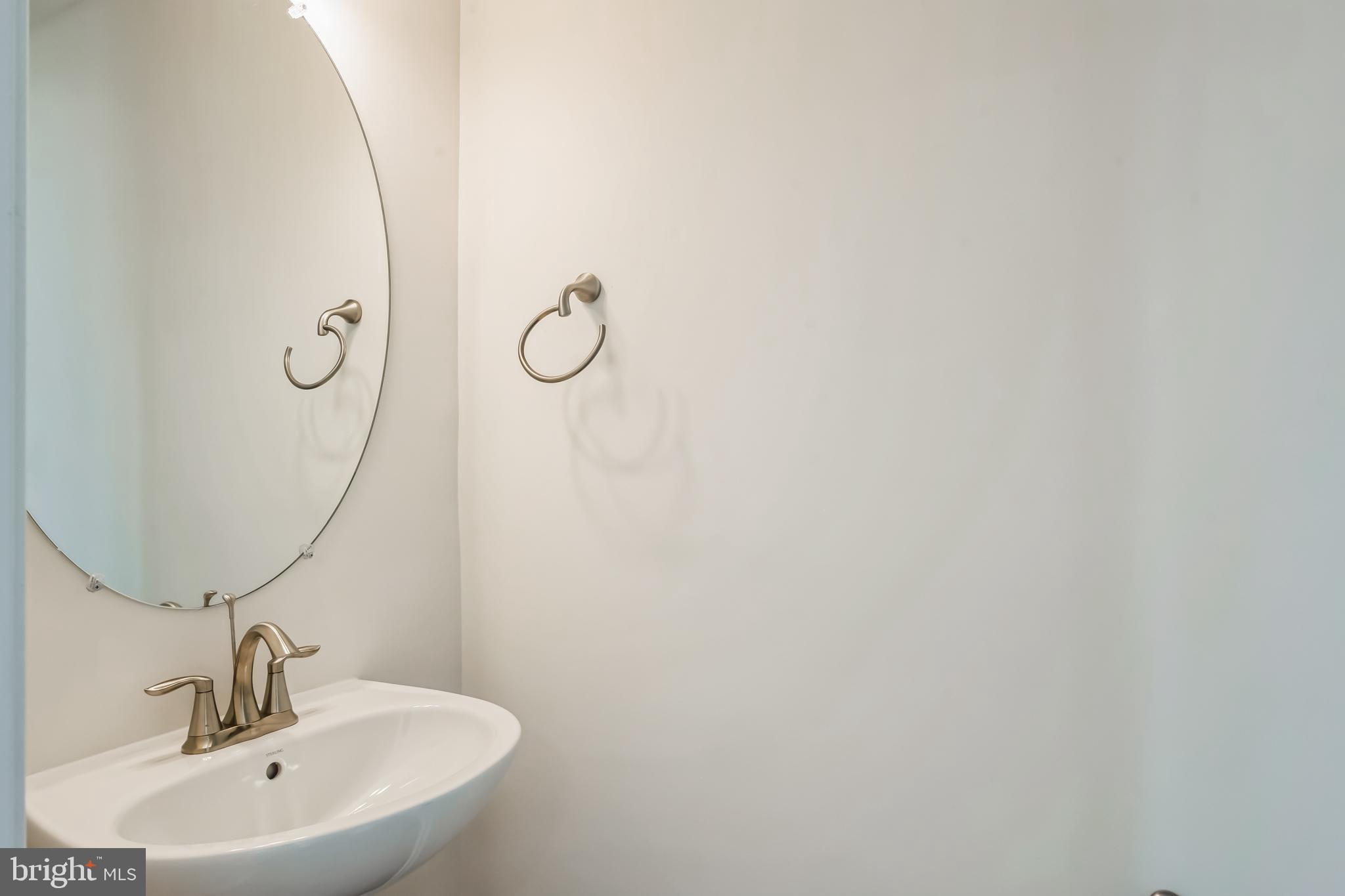 DEEP HARBOUR - Residential