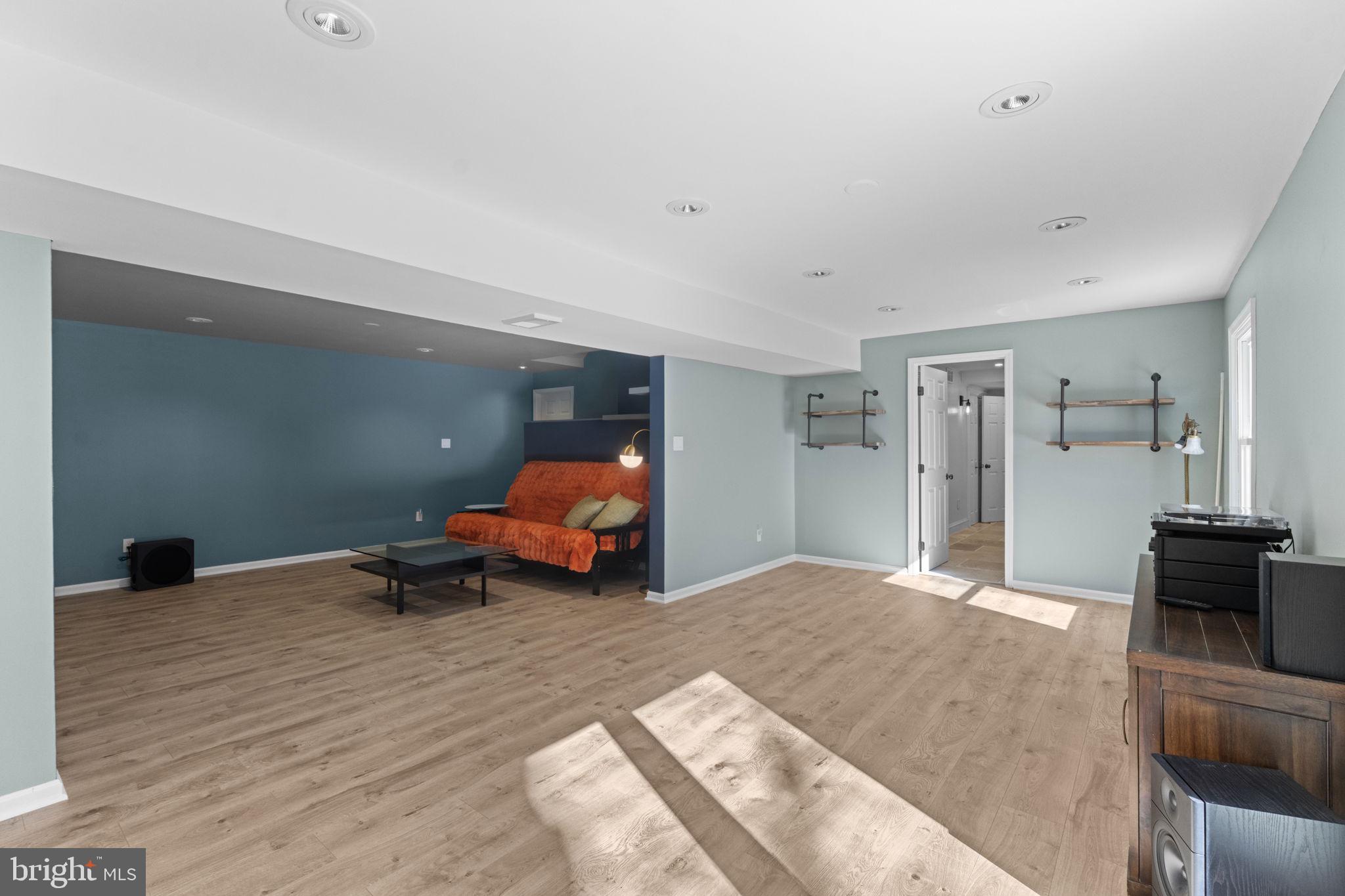 RIVERVIEW ESTATES - Residential