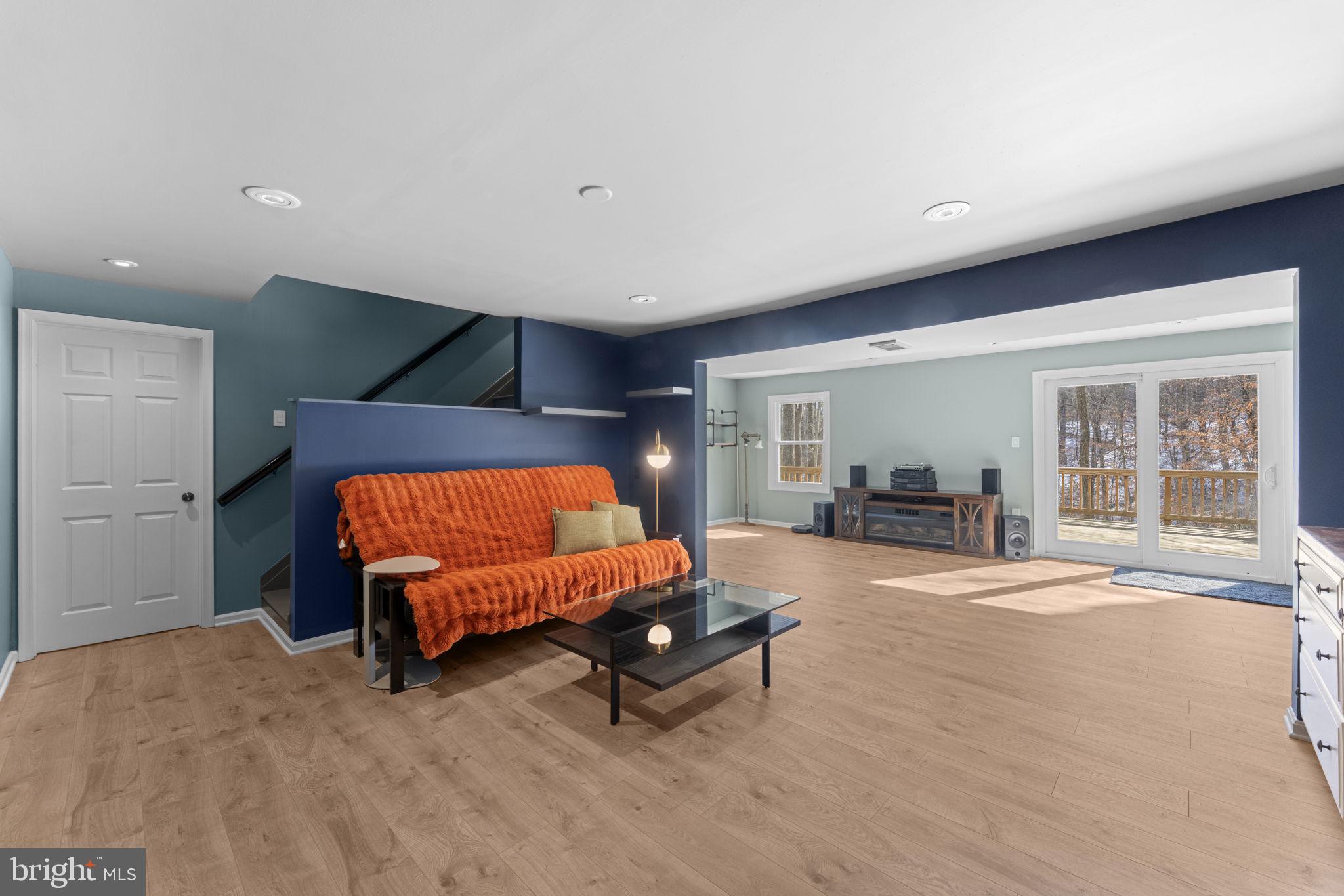 RIVERVIEW ESTATES - Residential