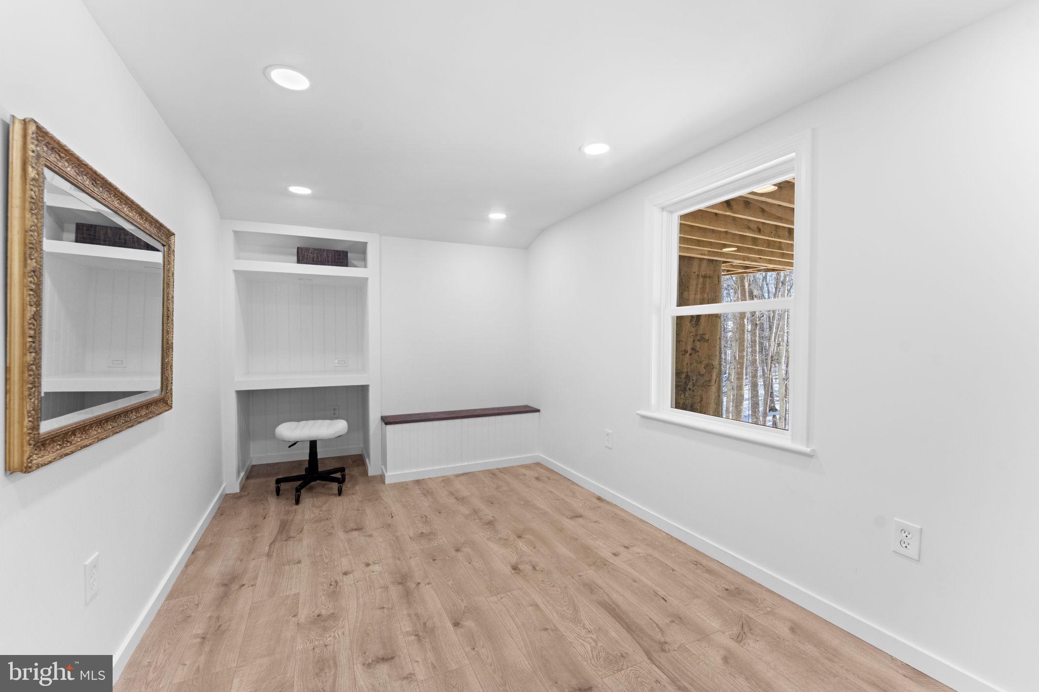 RIVERVIEW ESTATES - Residential