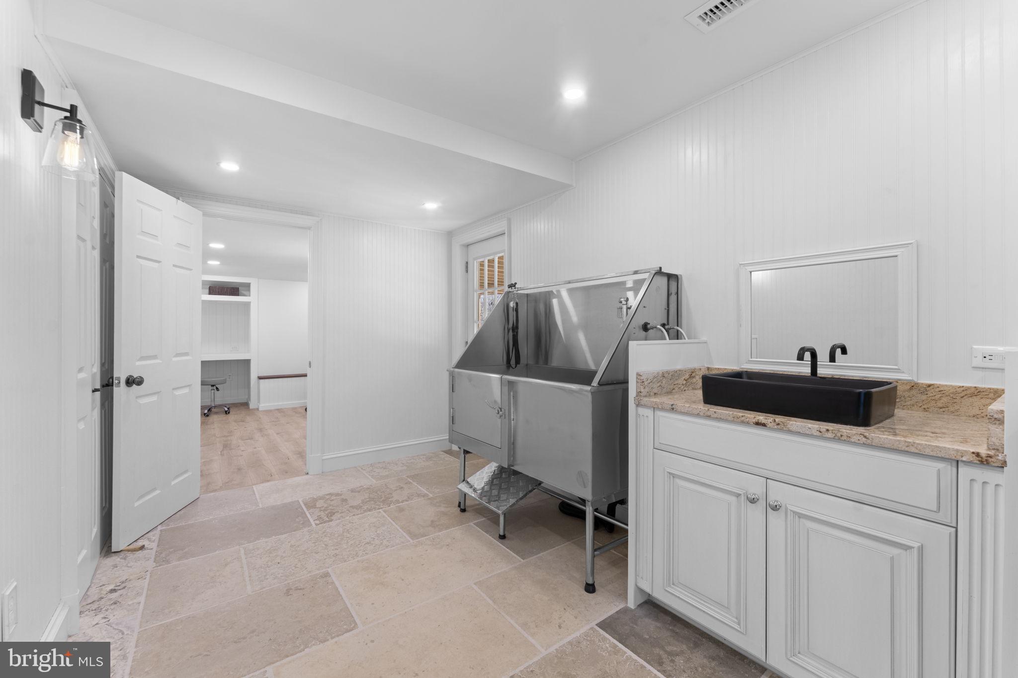 RIVERVIEW ESTATES - Residential