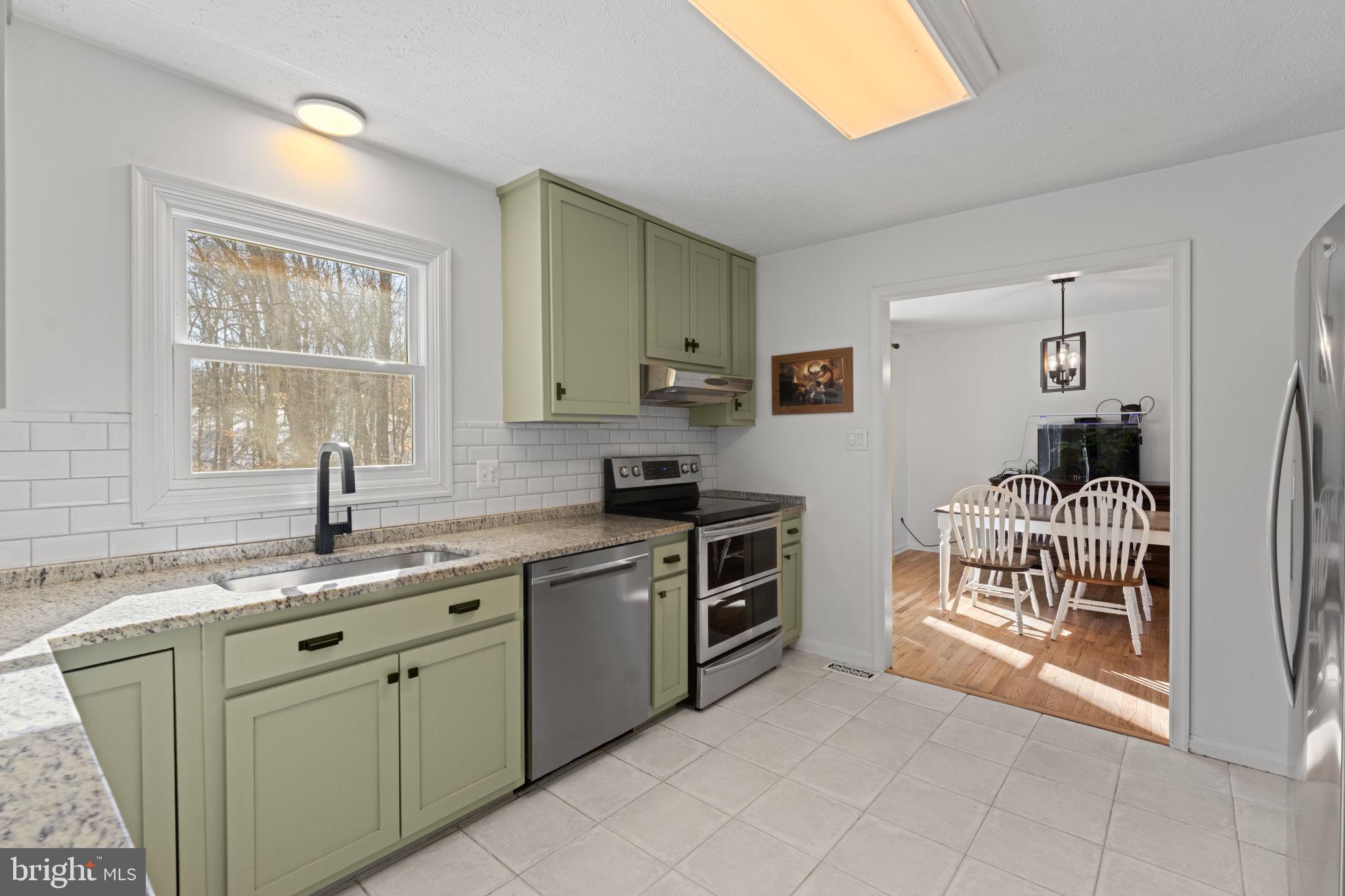 RIVERVIEW ESTATES - Residential