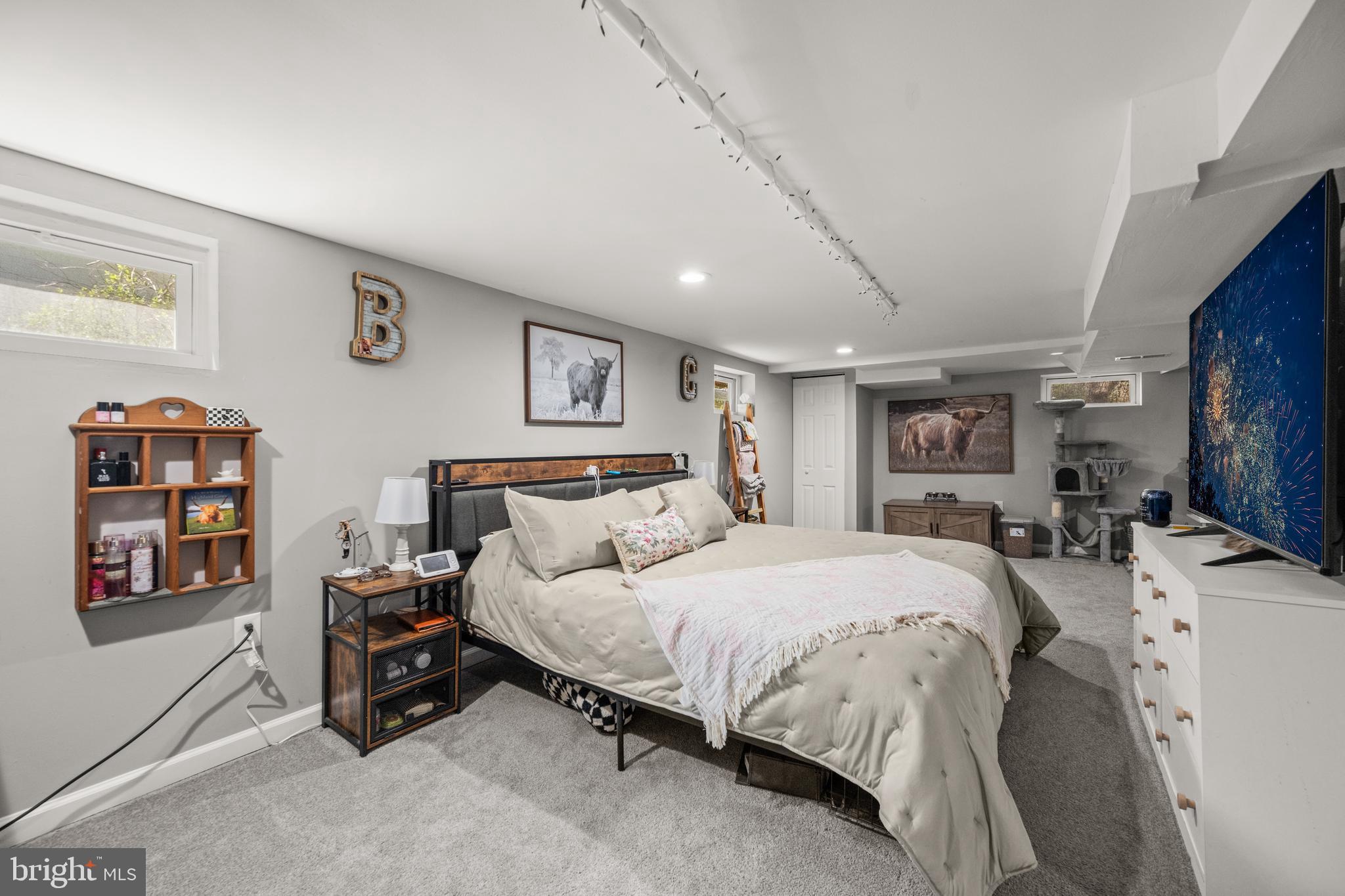 HOLMEHURST - Residential