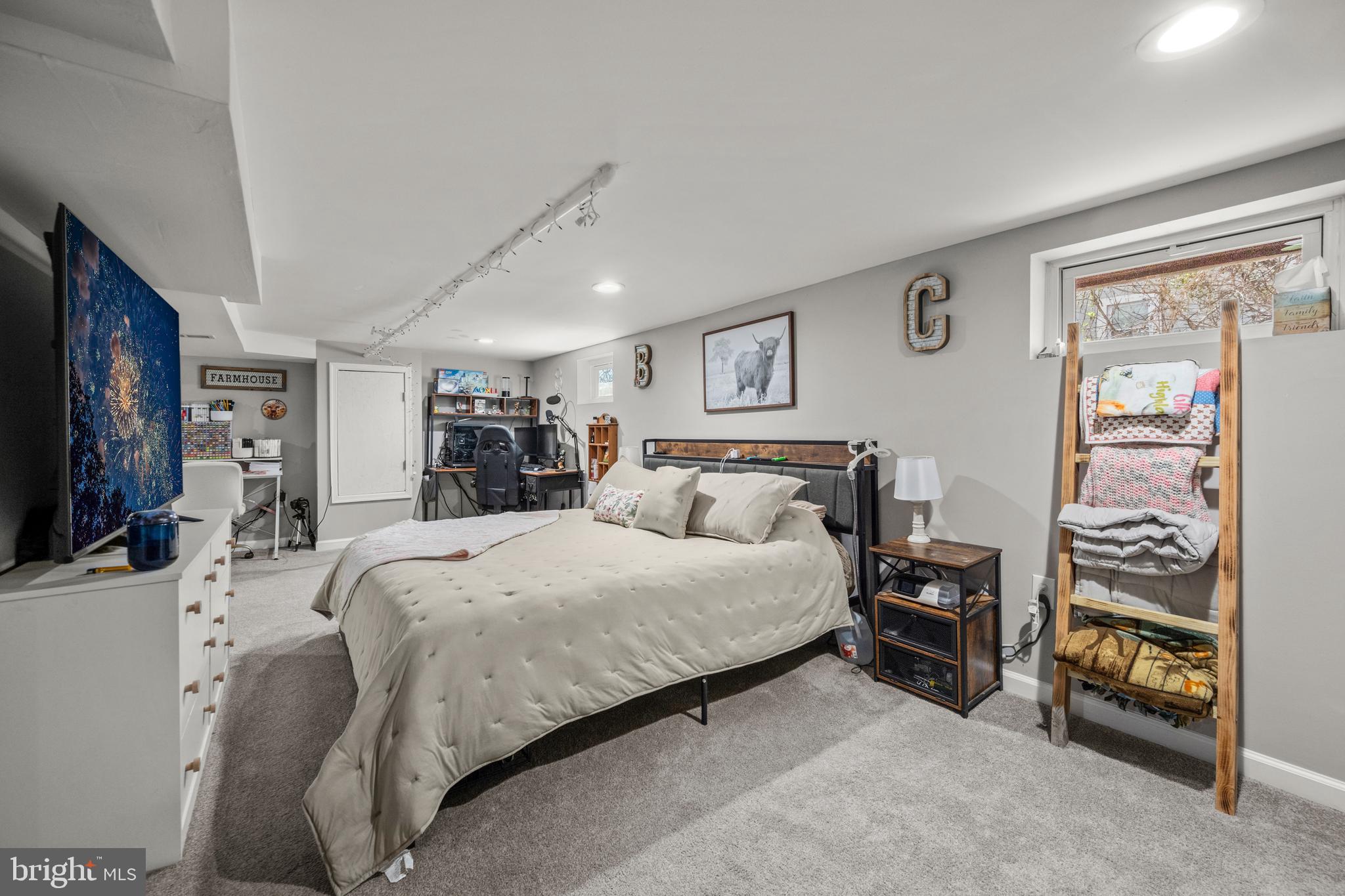 HOLMEHURST - Residential