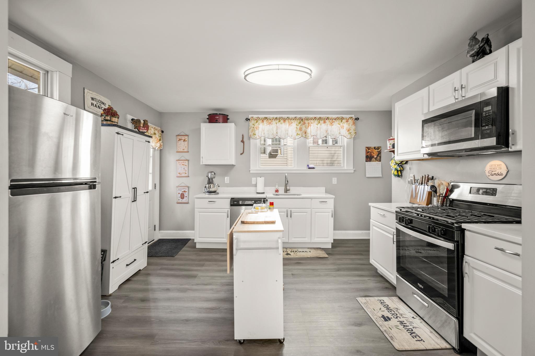 HOLMEHURST - Residential