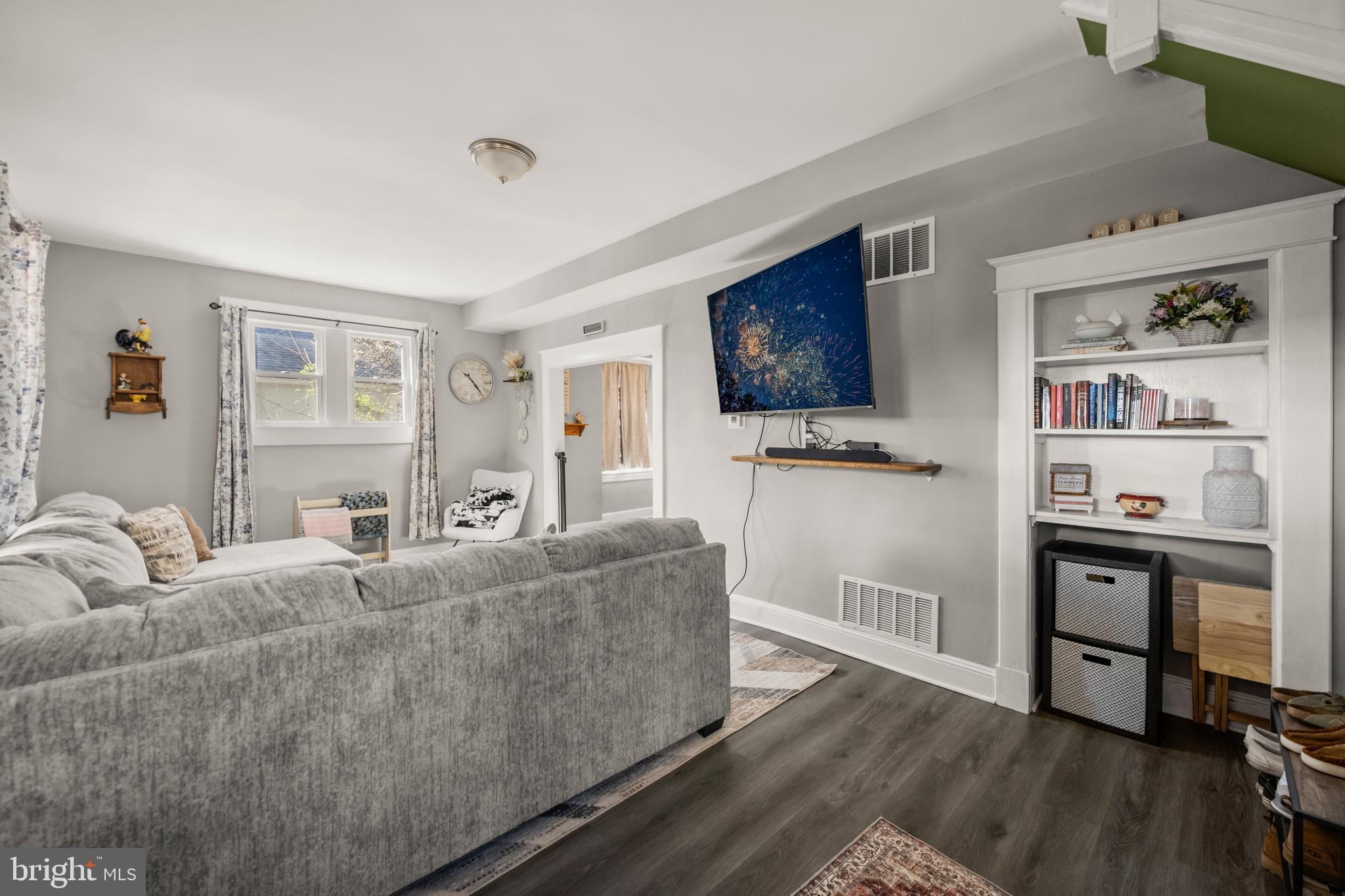 HOLMEHURST - Residential