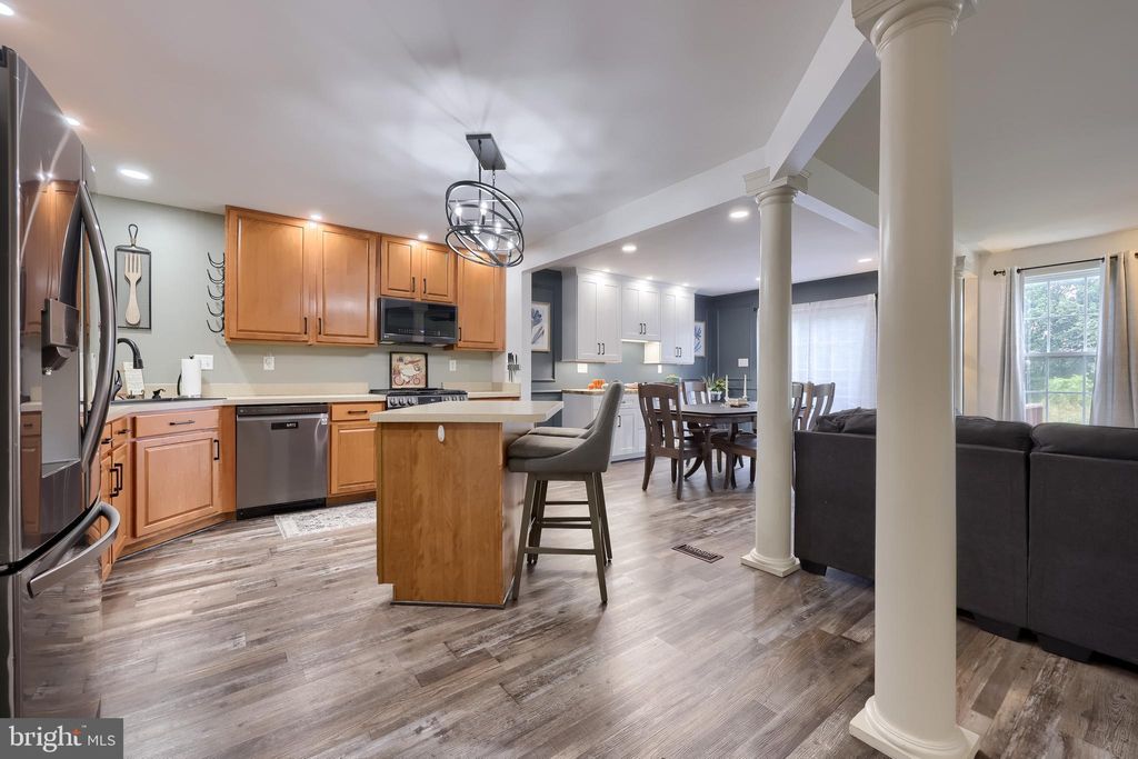 Photo of 2389 Slater Hill Lane E, YORK, PA 17406 (MLS # PAYK2090668)
