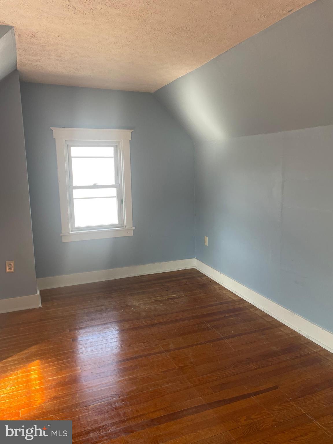 WEST SIDE - Residential