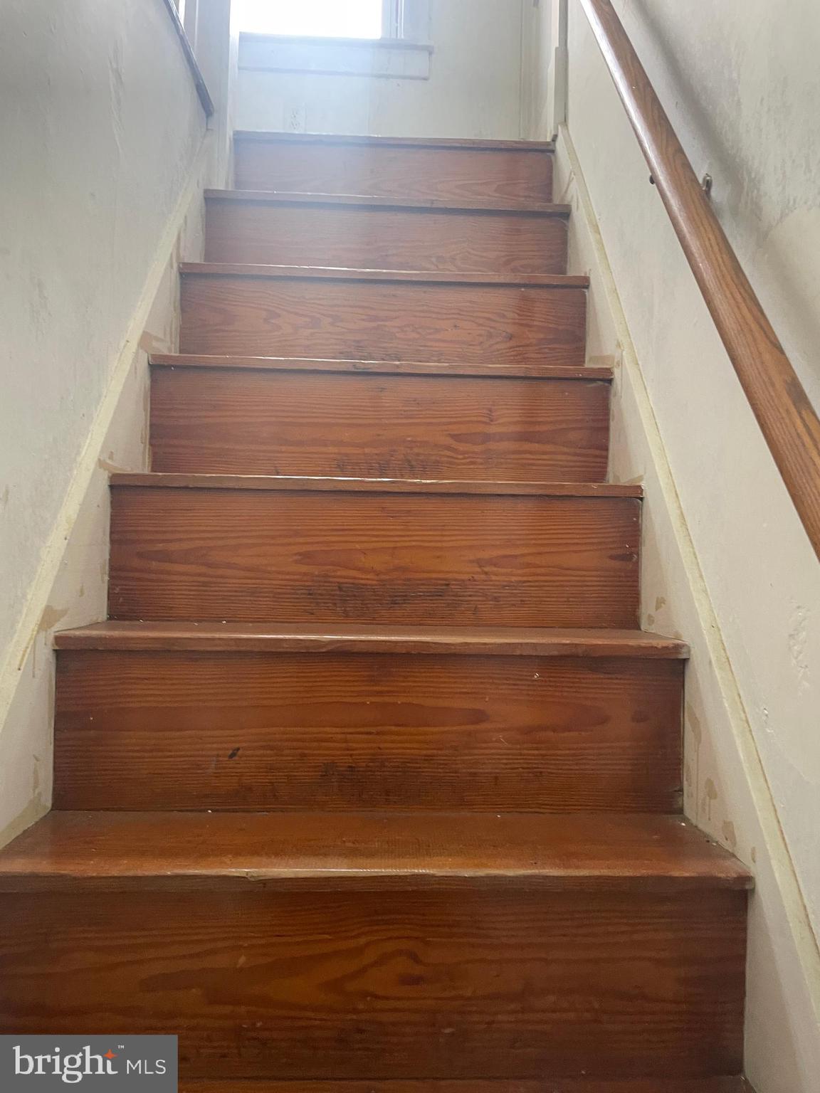 WEST SIDE - Residential