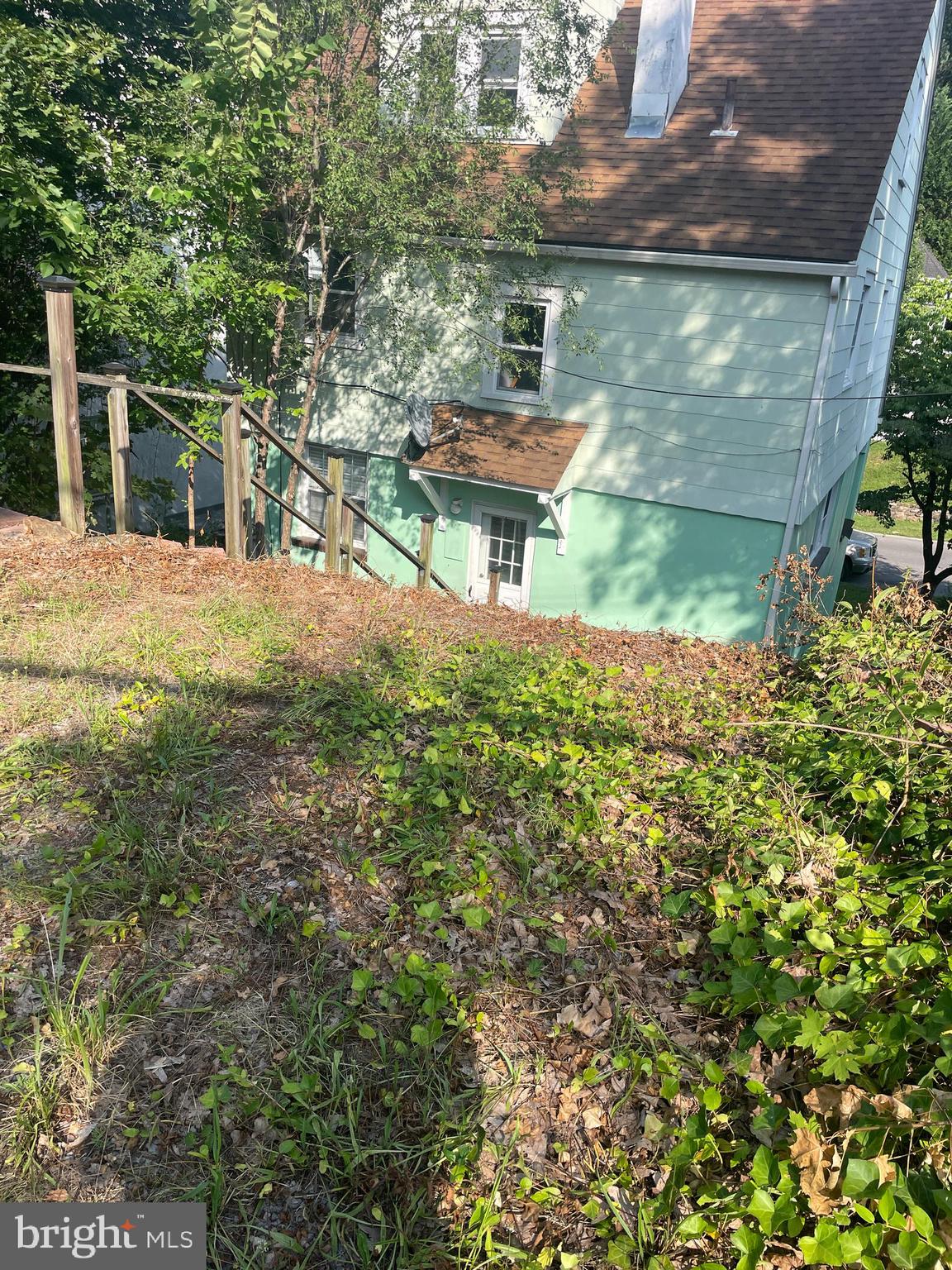 WEST SIDE - Residential