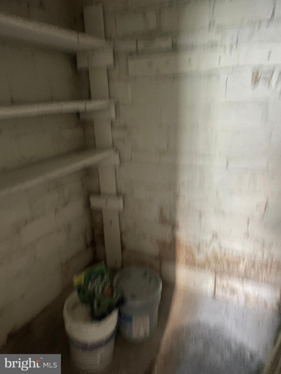 WEST SIDE - Residential