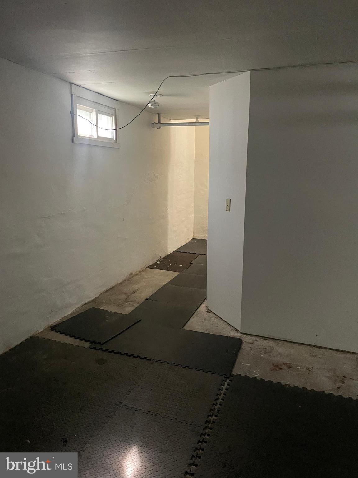 WEST SIDE - Residential