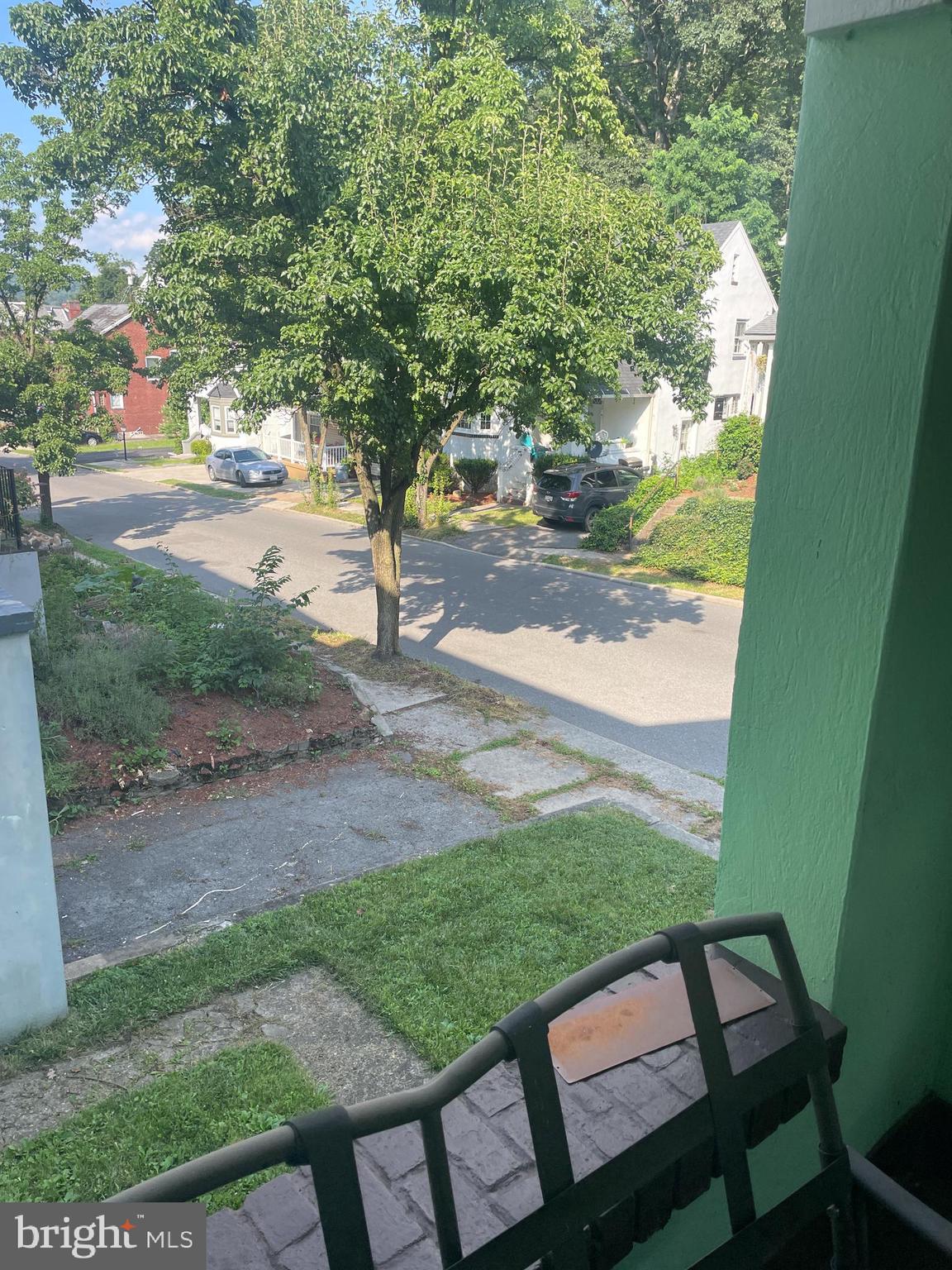 WEST SIDE - Residential