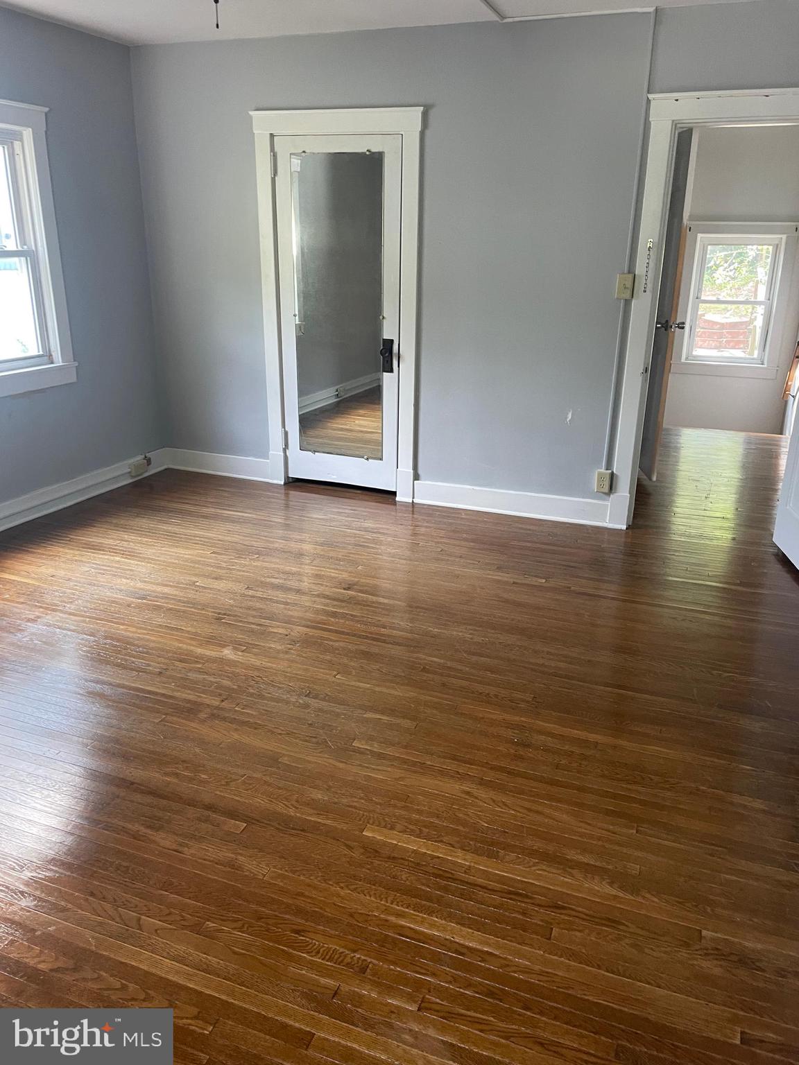 WEST SIDE - Residential