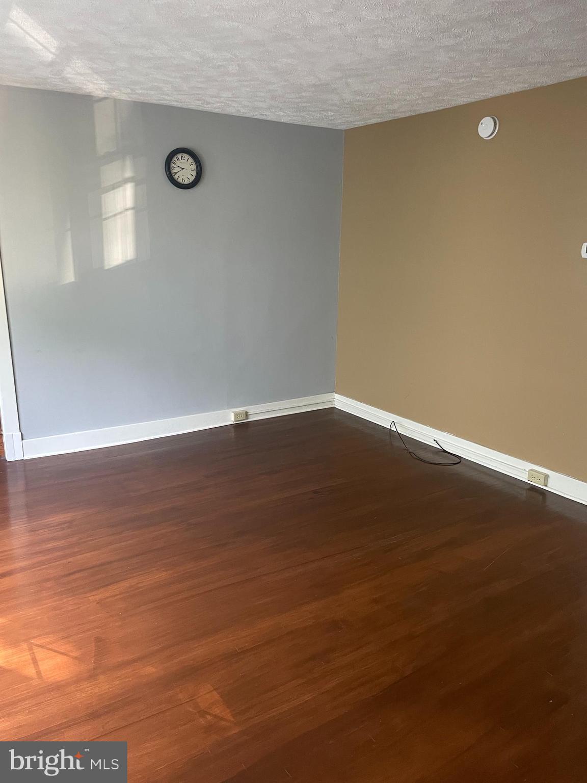 WEST SIDE - Residential