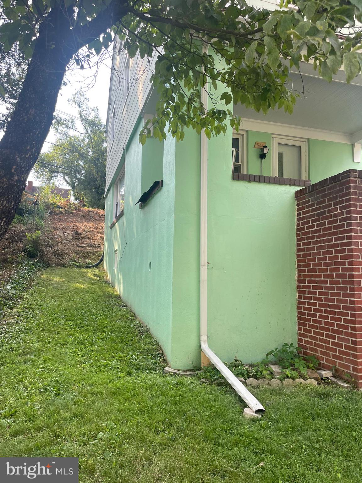 WEST SIDE - Residential