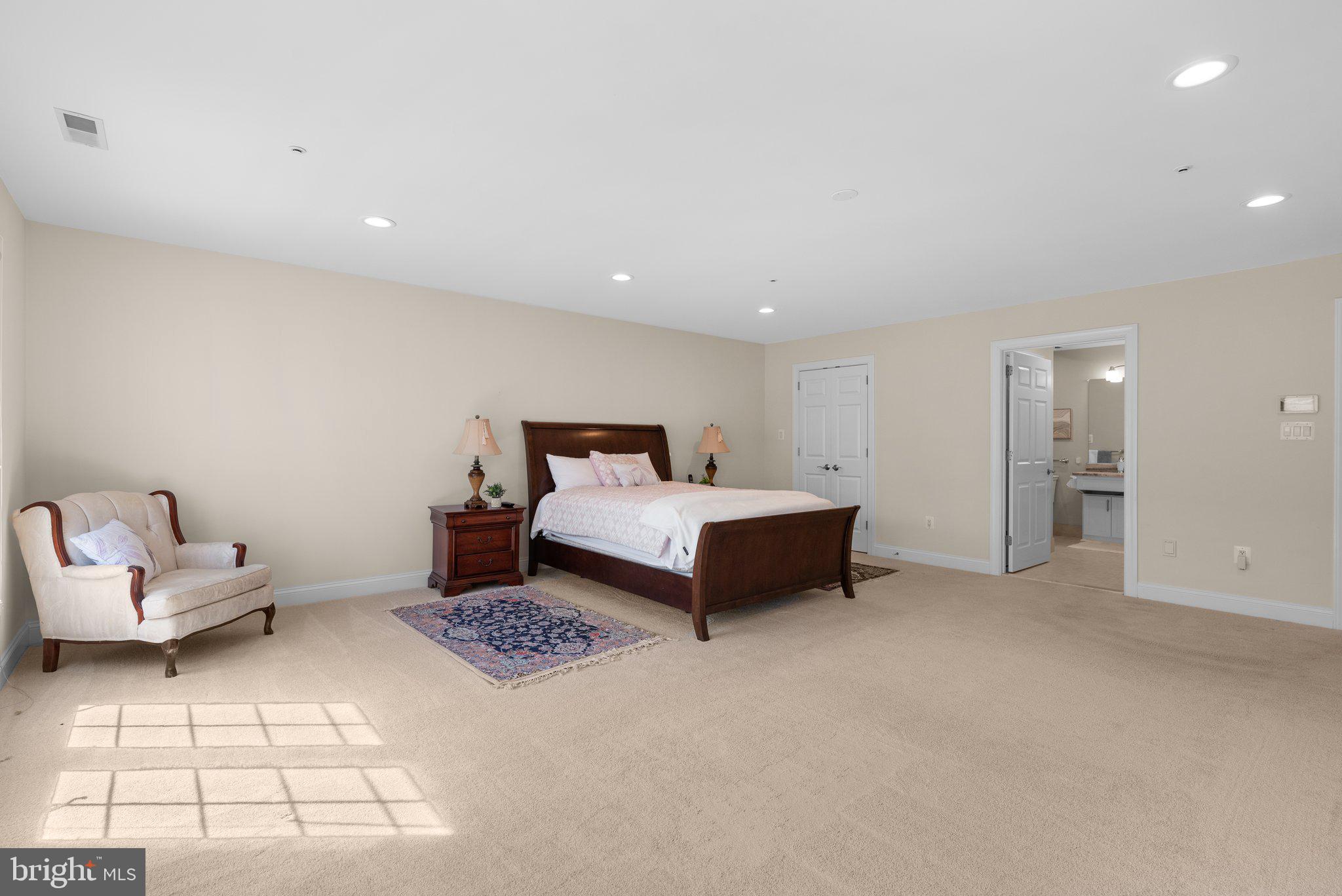 SCOT'S GLEN - Residential