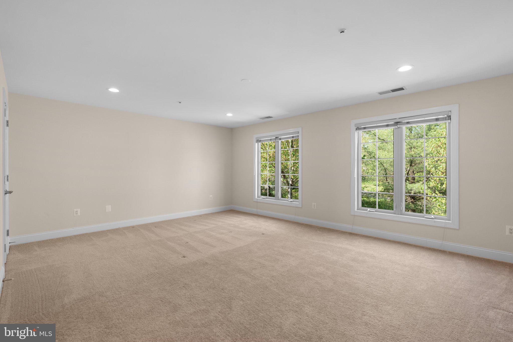 SCOT'S GLEN - Residential