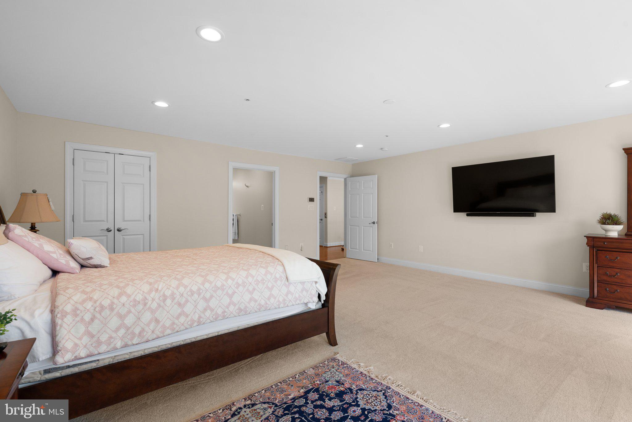 SCOT'S GLEN - Residential