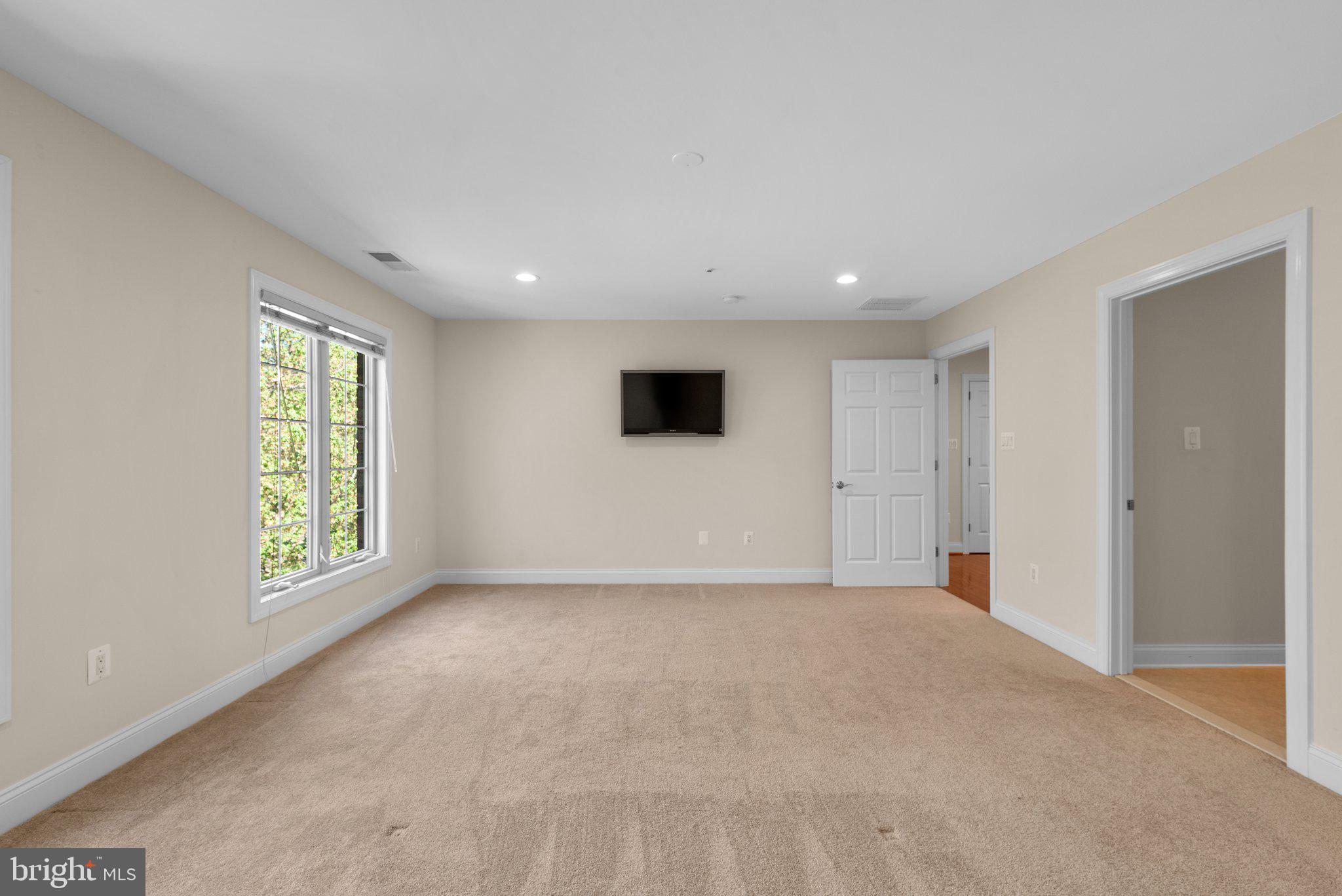 SCOT'S GLEN - Residential