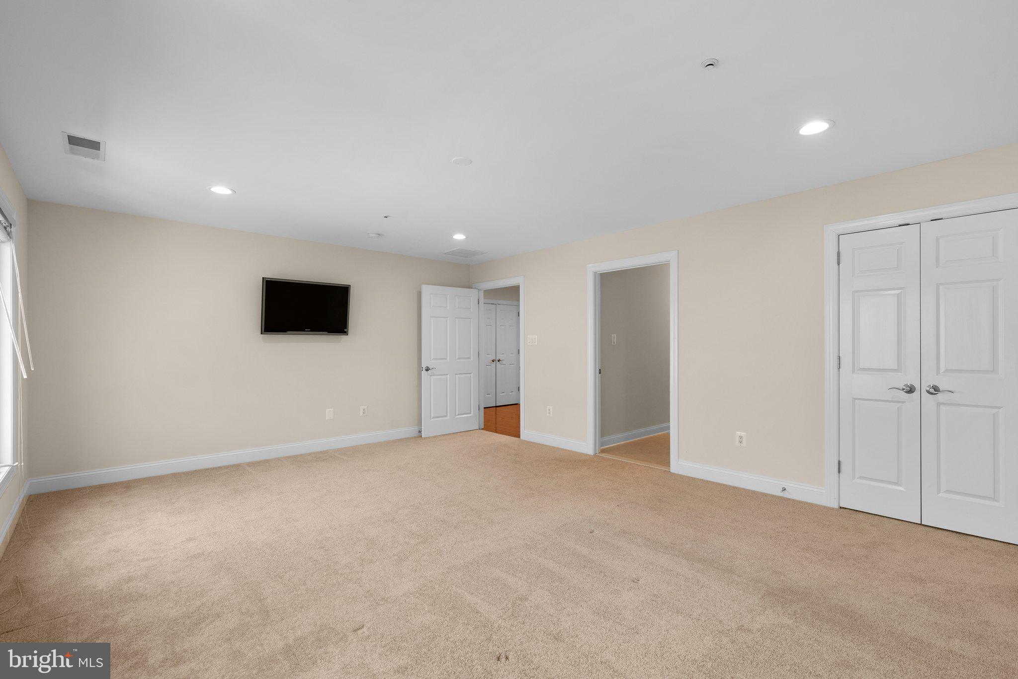 SCOT'S GLEN - Residential