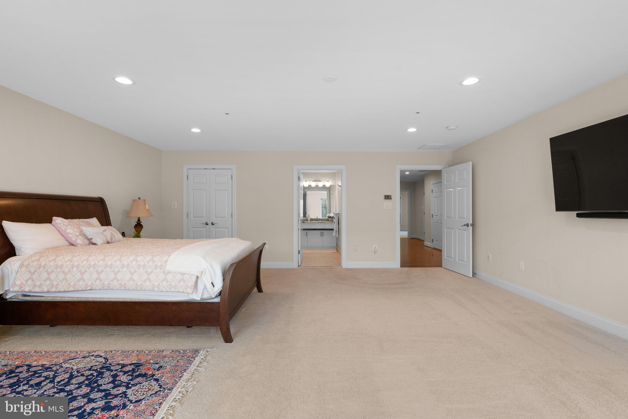 SCOT'S GLEN - Residential