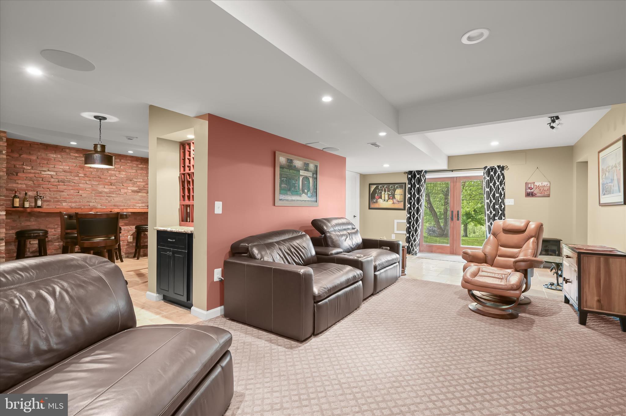 CALIFORNIA DREAMIN - Residential