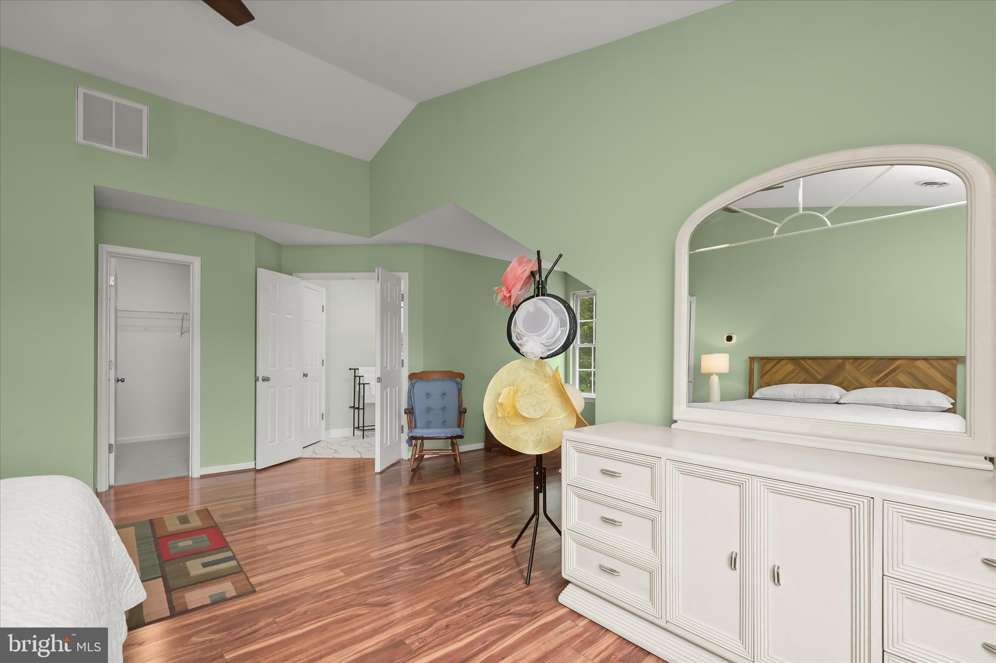 CALIFORNIA DREAMIN - Residential