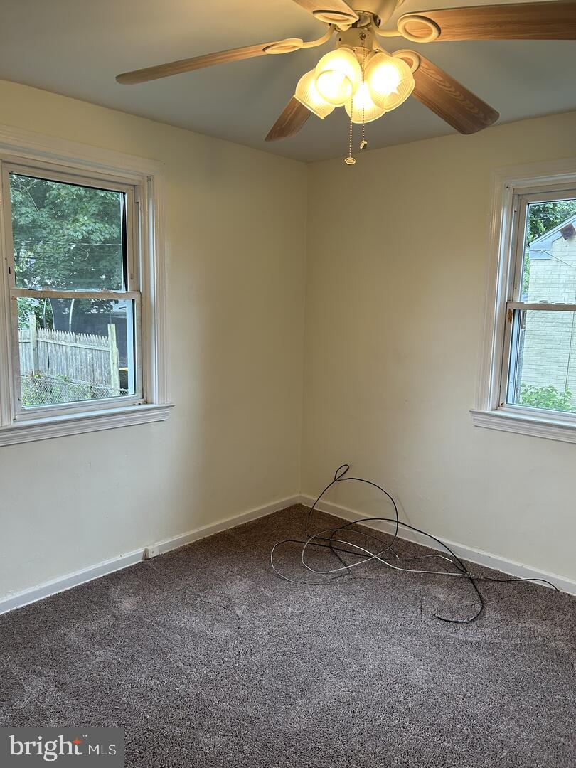 COLLINS PARK - Residential Lease