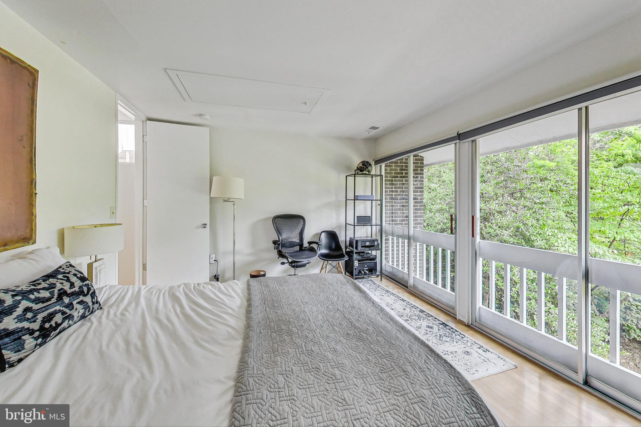 WOODSIDE PARK - Residential