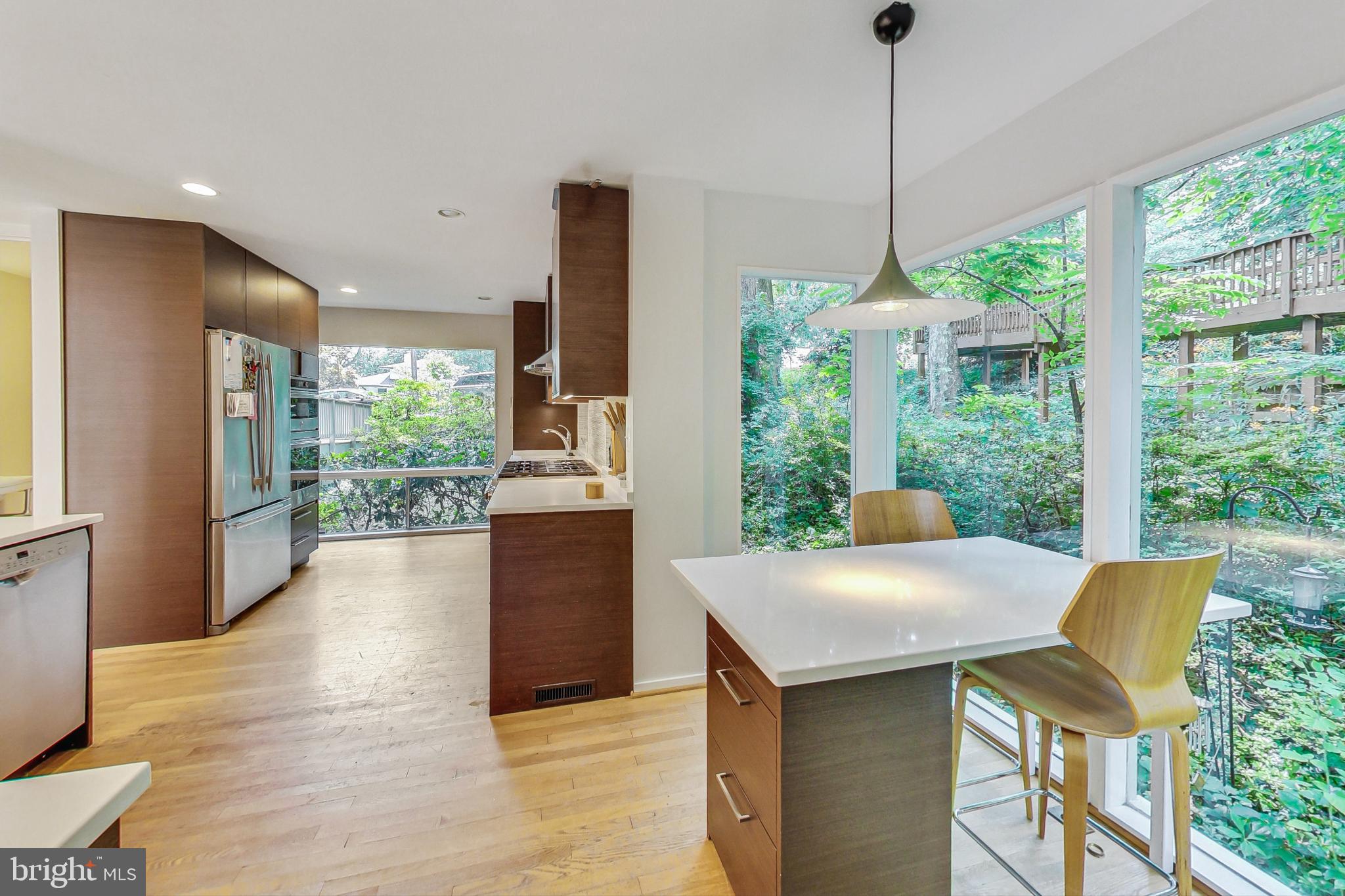 WOODSIDE PARK - Residential