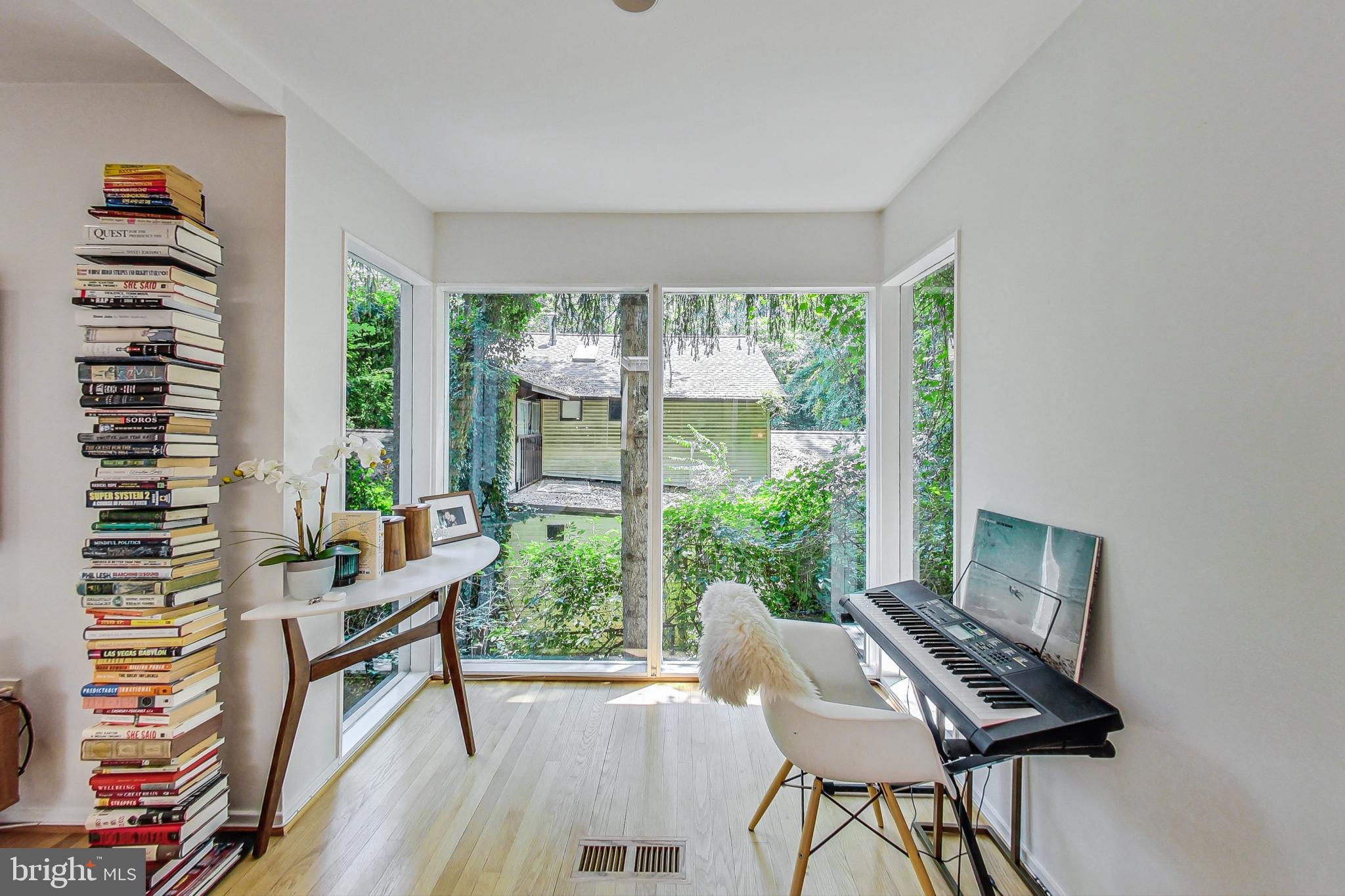 WOODSIDE PARK - Residential