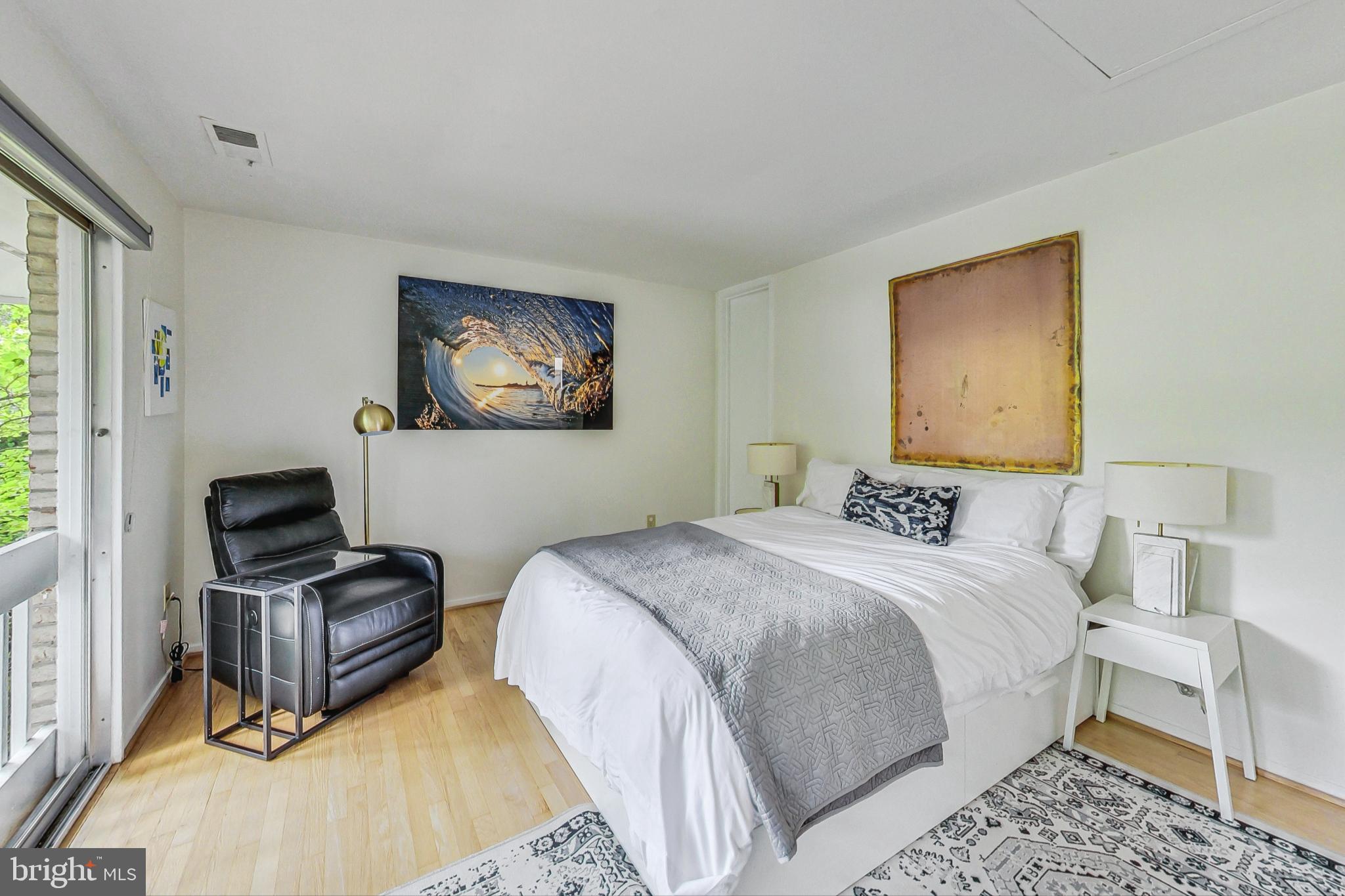 WOODSIDE PARK - Residential