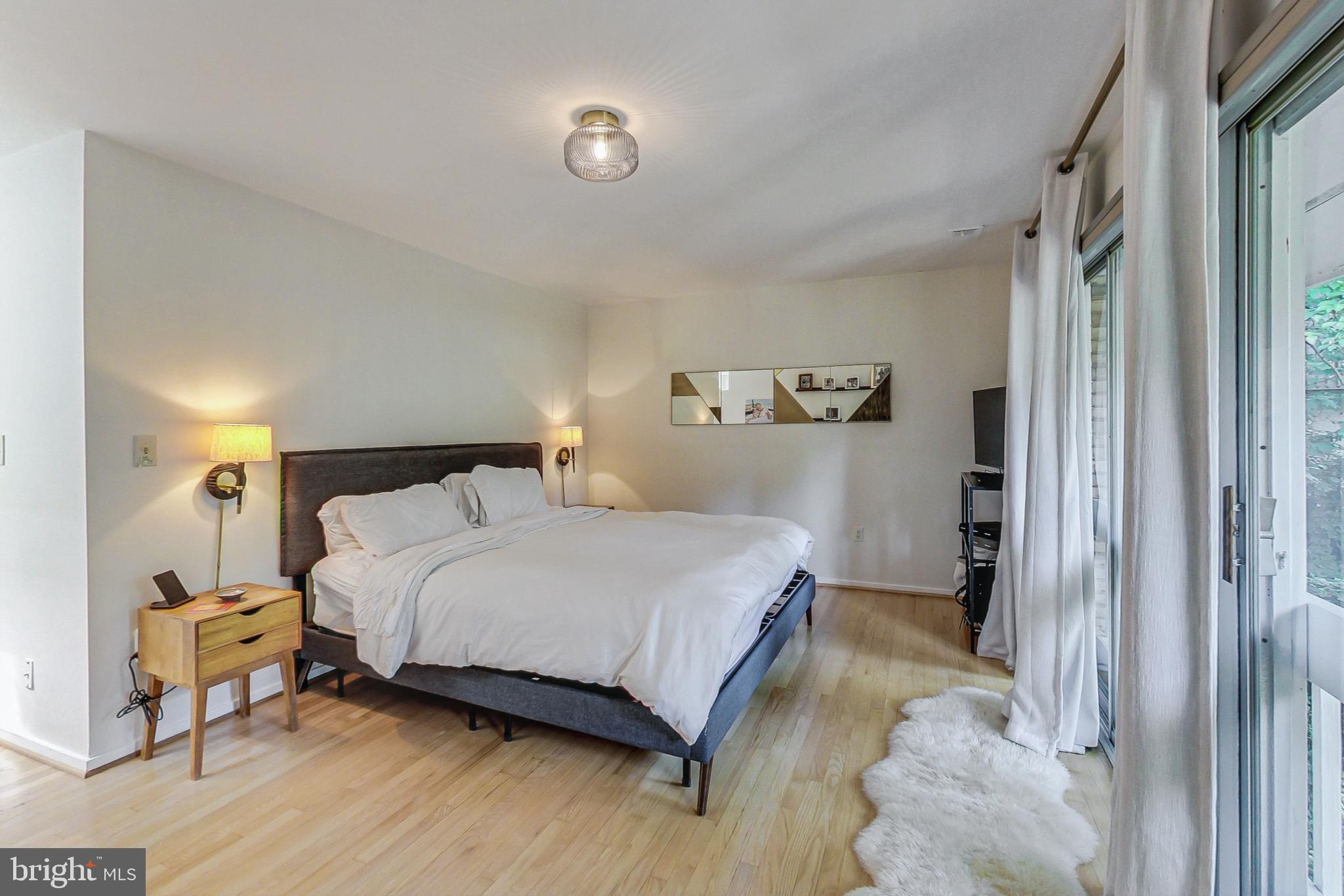 WOODSIDE PARK - Residential