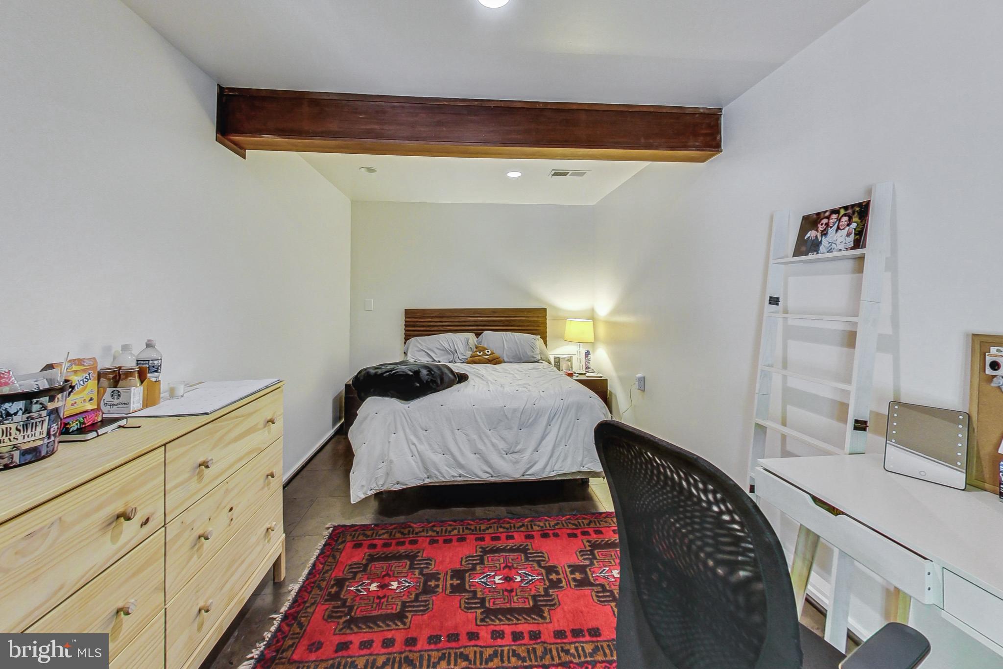 WOODSIDE PARK - Residential