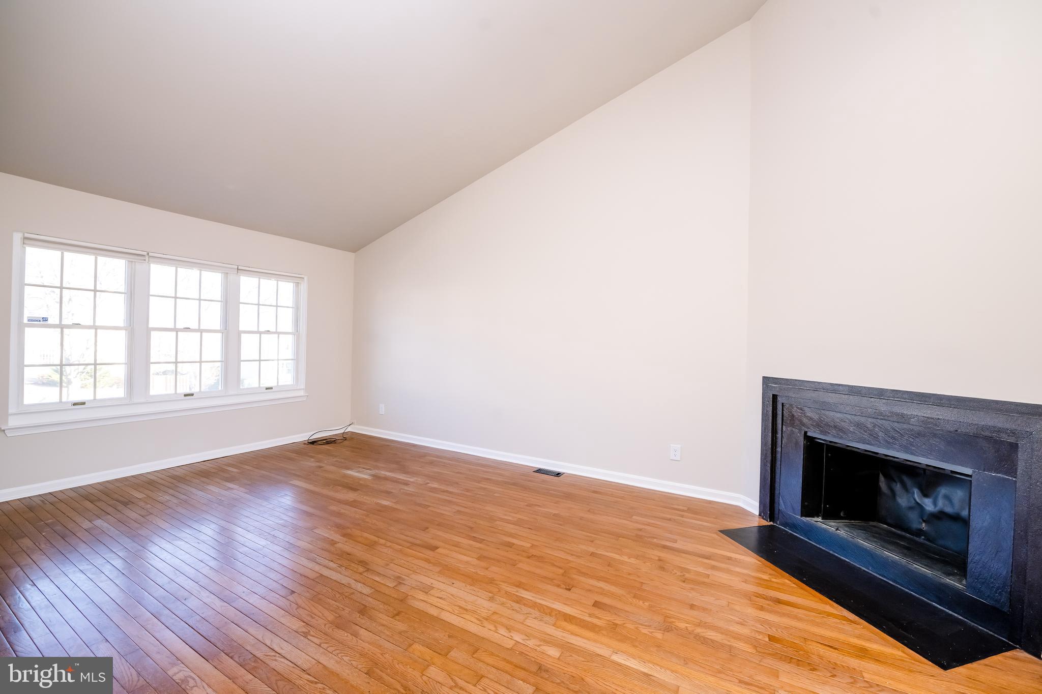 CASTLEMILL - Residential