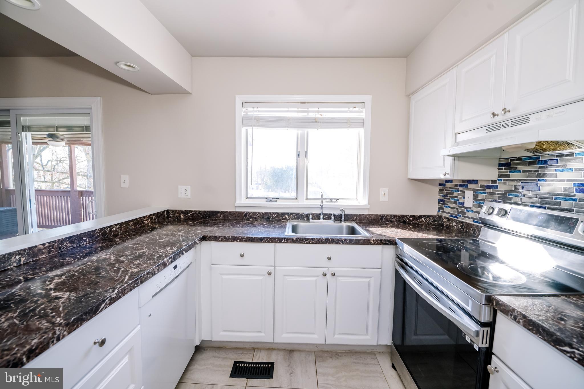 CASTLEMILL - Residential