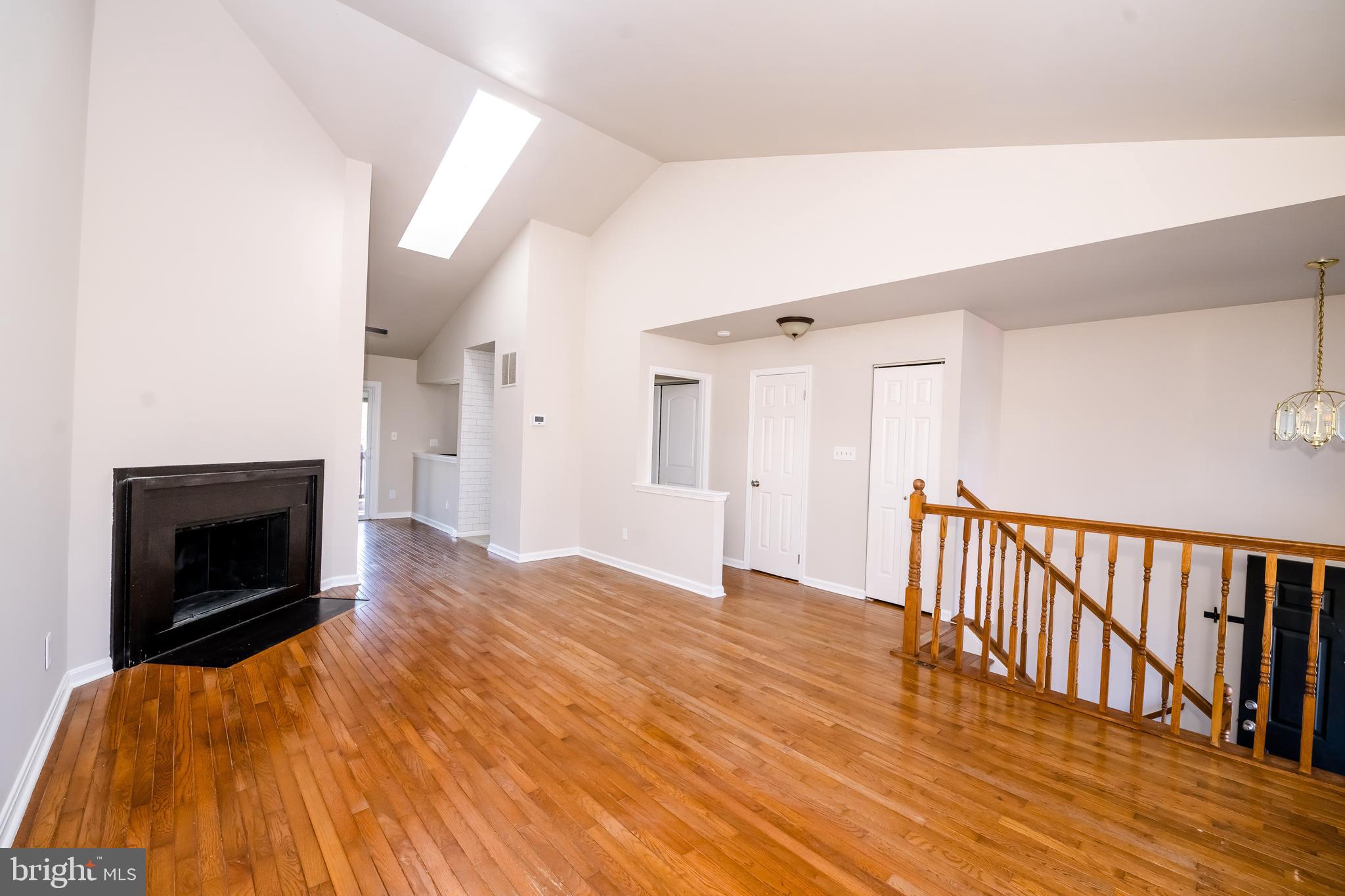 CASTLEMILL - Residential