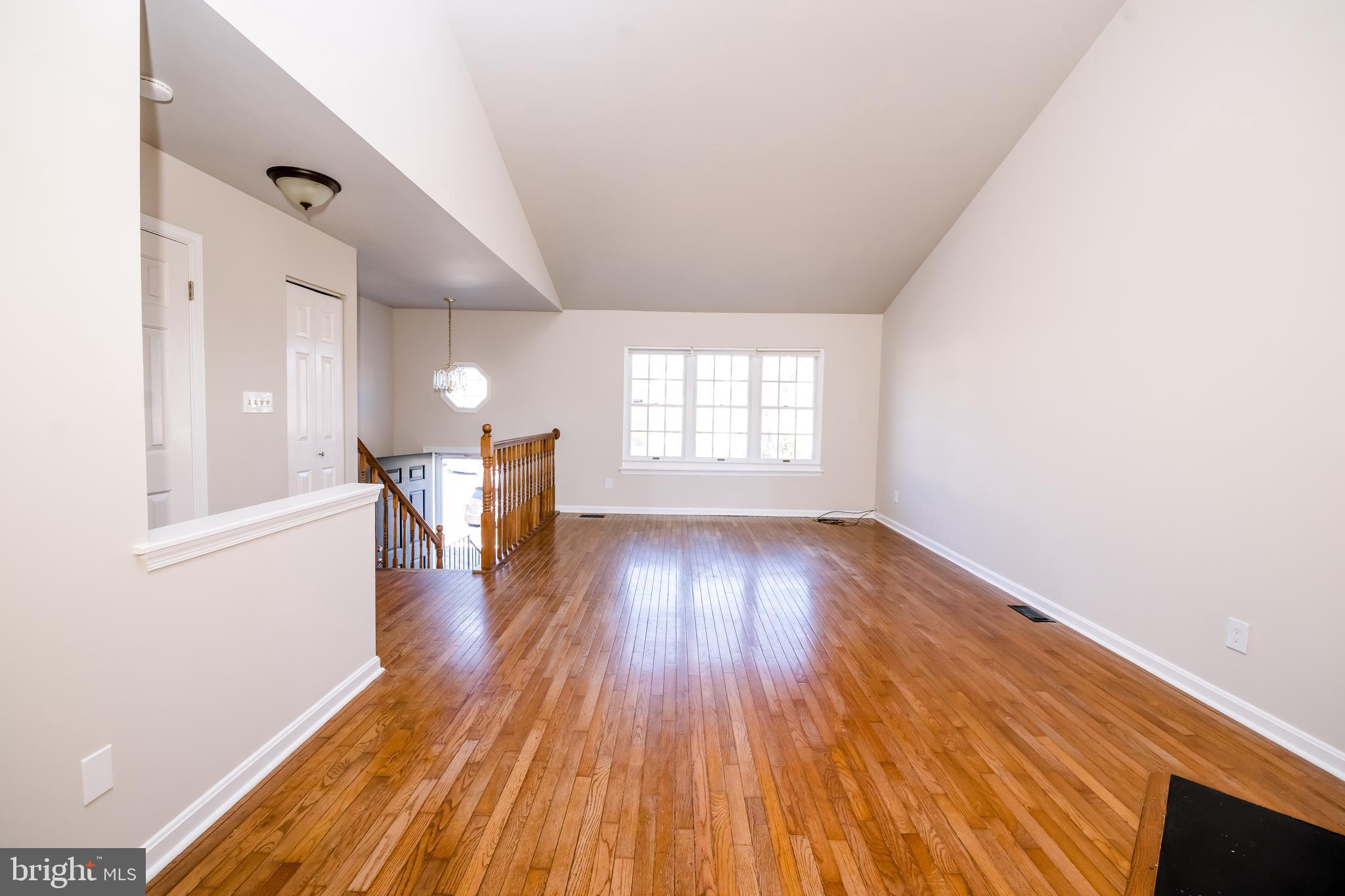 CASTLEMILL - Residential