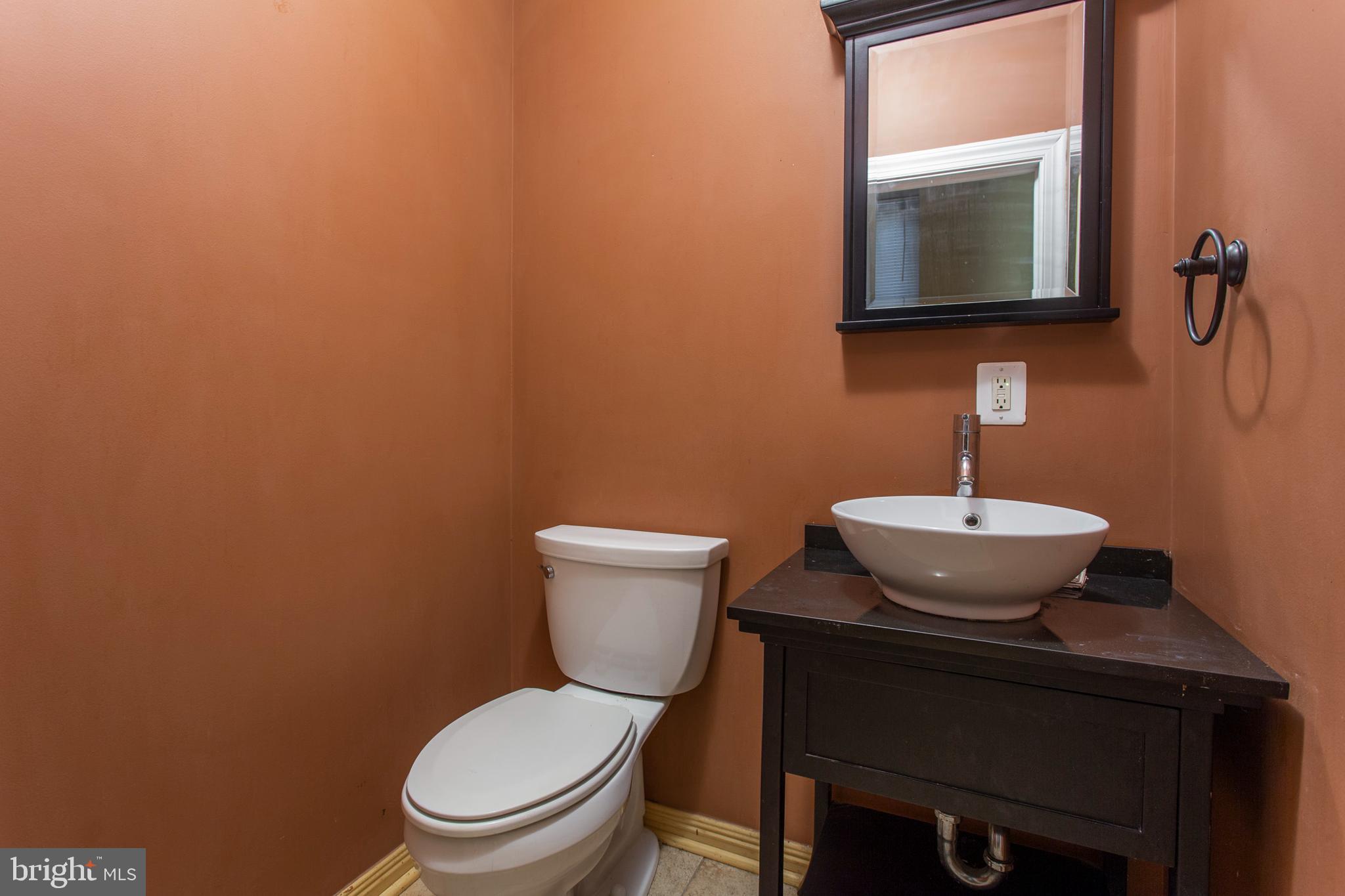 UNIVERSITY CITY - Residential Lease