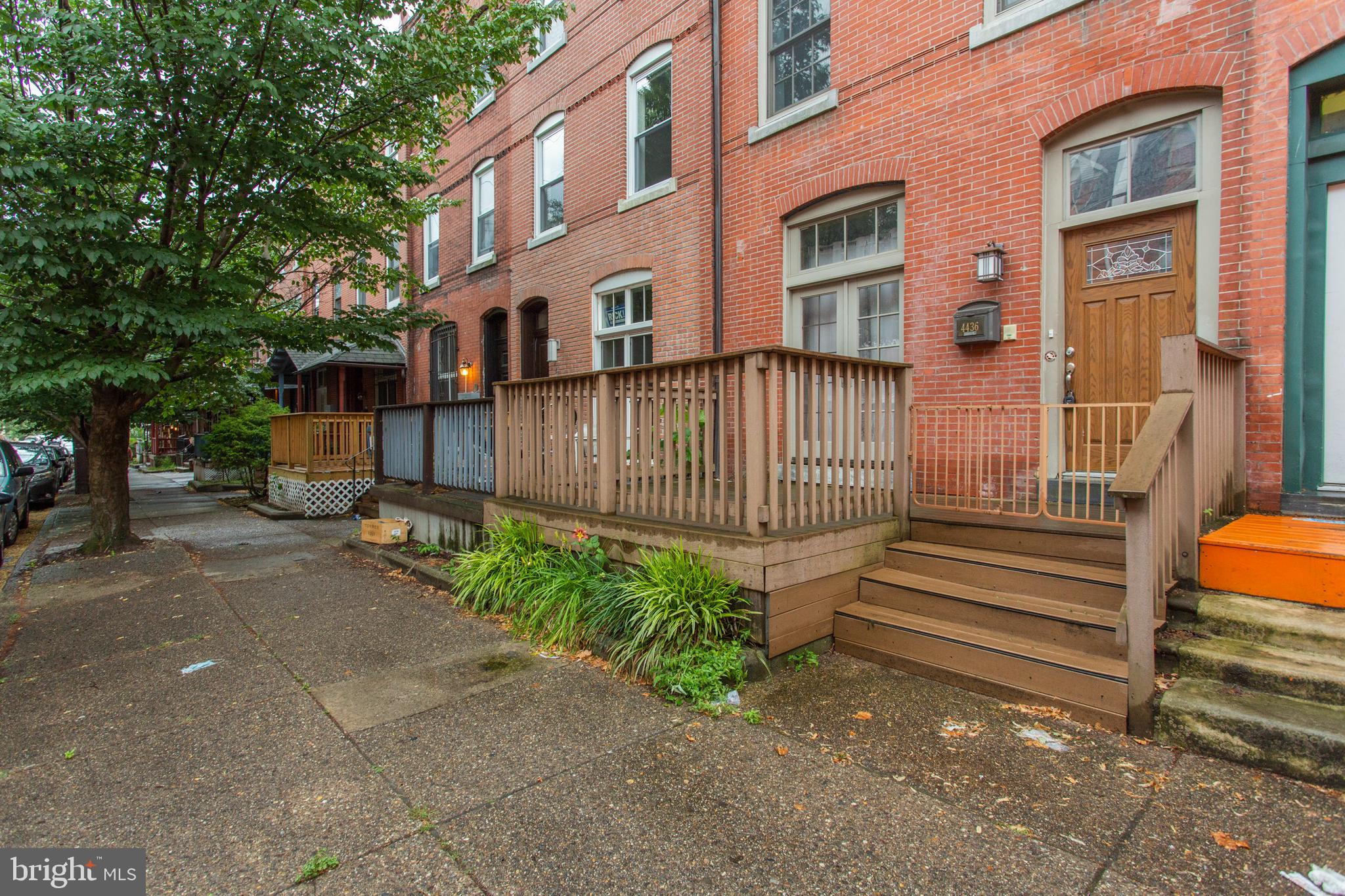 UNIVERSITY CITY - Residential Lease