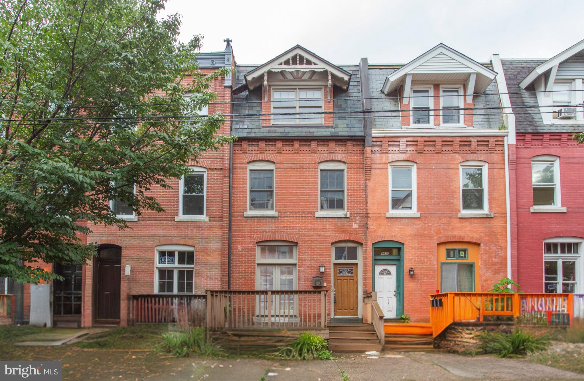 UNIVERSITY CITY - Residential Lease