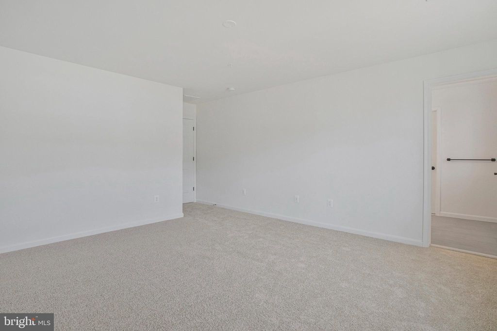 listing image 41