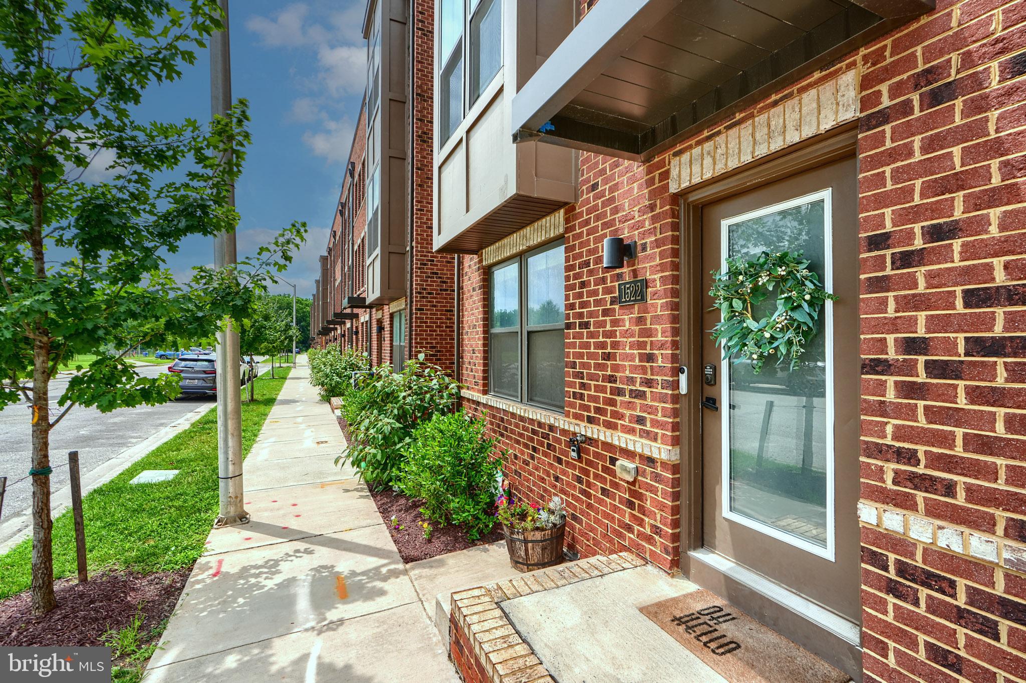 1522 DECATUR STREET